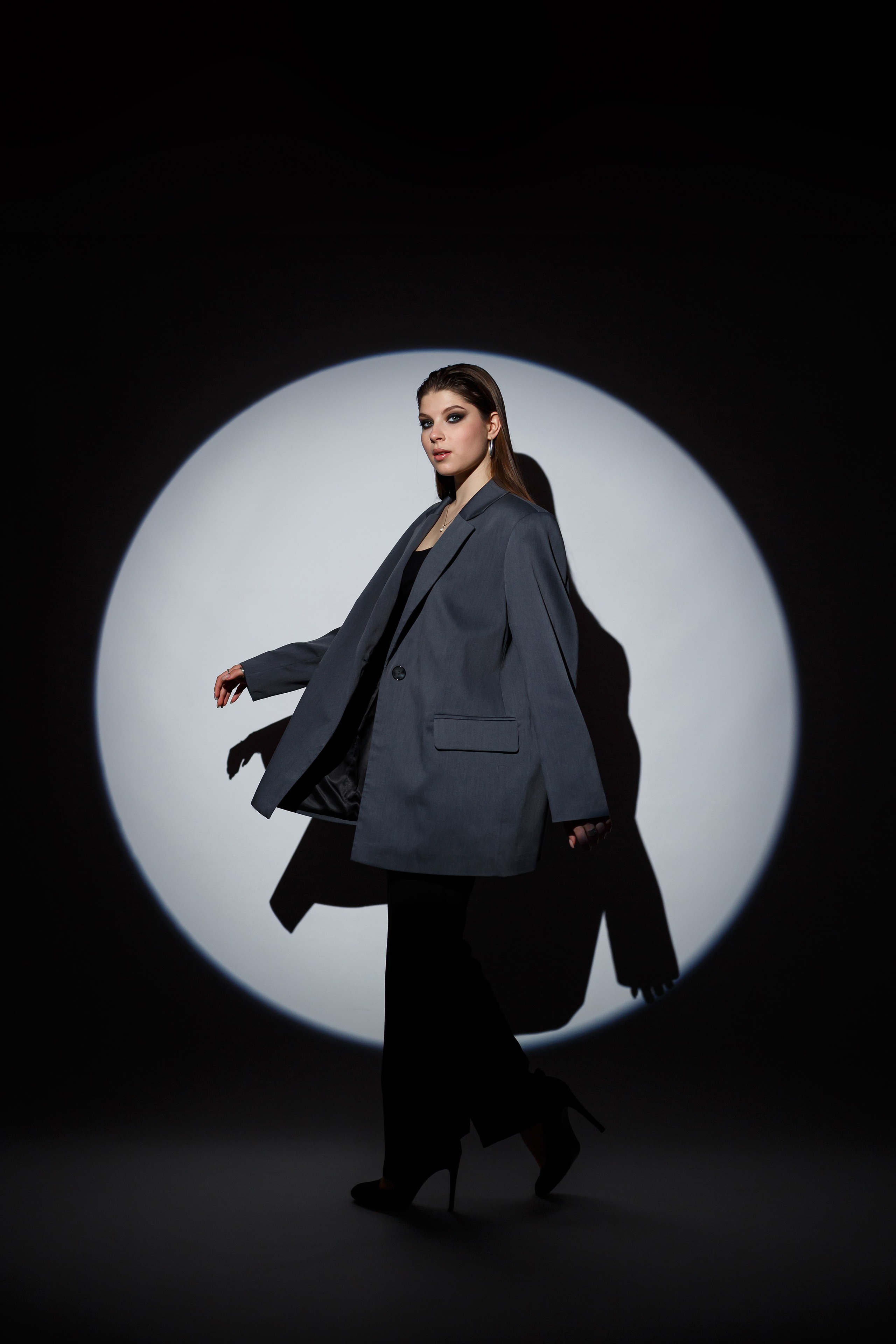 Звуки пульса в темноте. Фотограф в городе Томске. Жданова Олеся