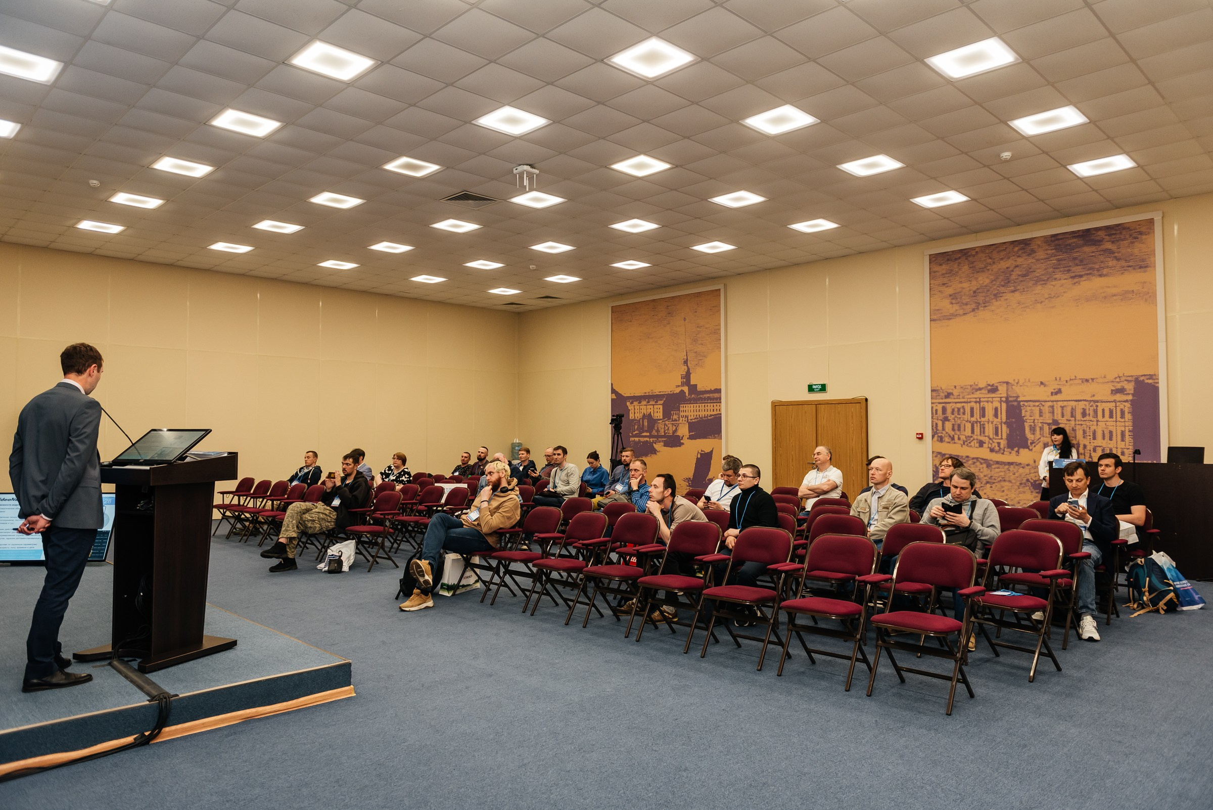 Репортажная съёмка на форуме ЭТМ. Свадебный фотограф в Санкт-Петербурге Венера Ахметова