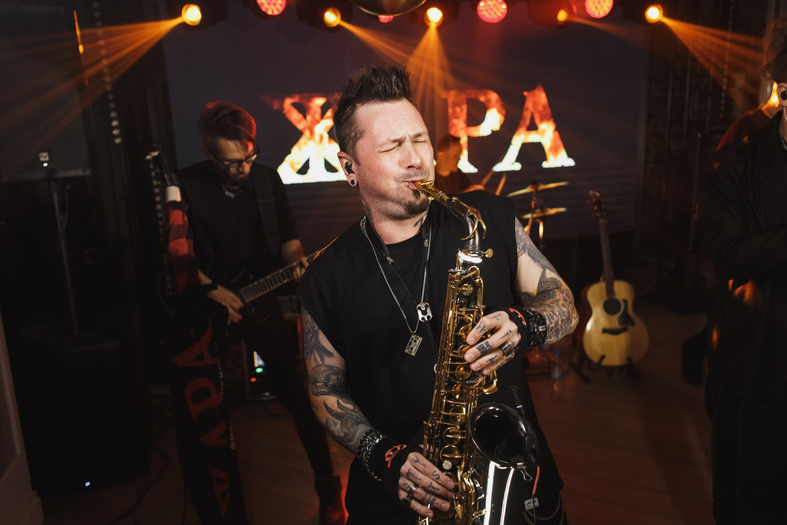 Свадебный фотограф в Таганроге — съёмка Дениса и Маши в Golden Horse | Бакарюк Антон. Свадебный и семейный фотограф в Таганроге Бакарюк Антон