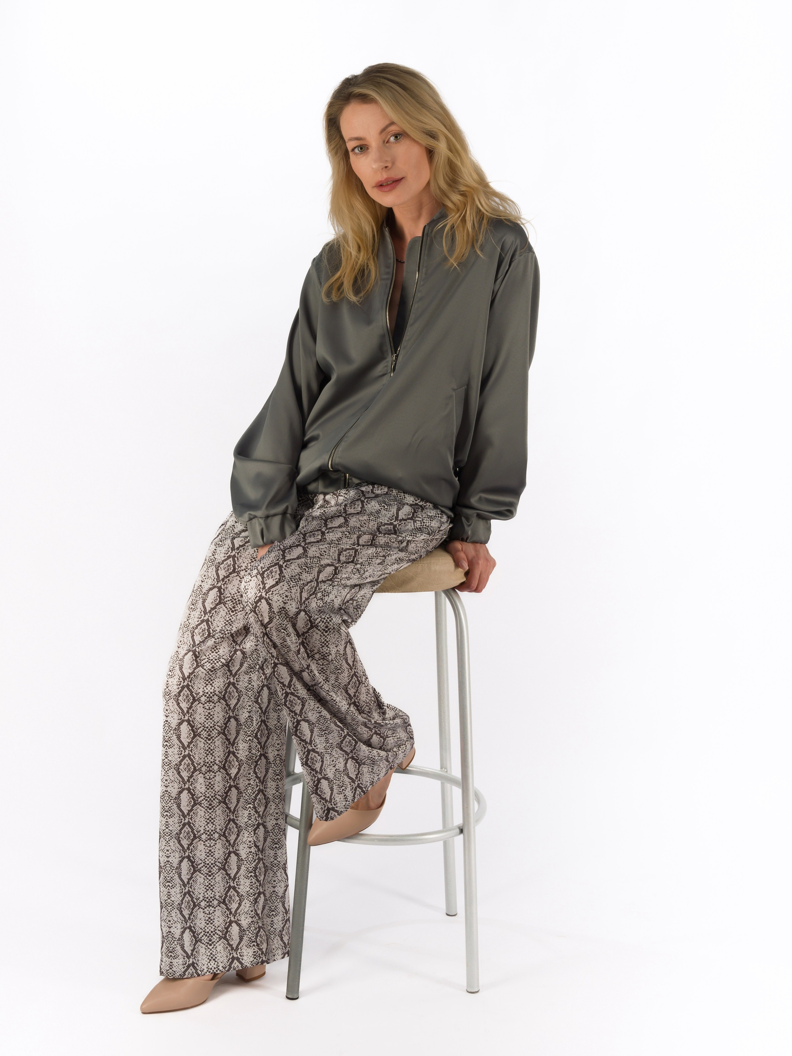 Одежда для каталога. Фотограф Андрей Зикеев, фотостудия AzArt Studio в Москве