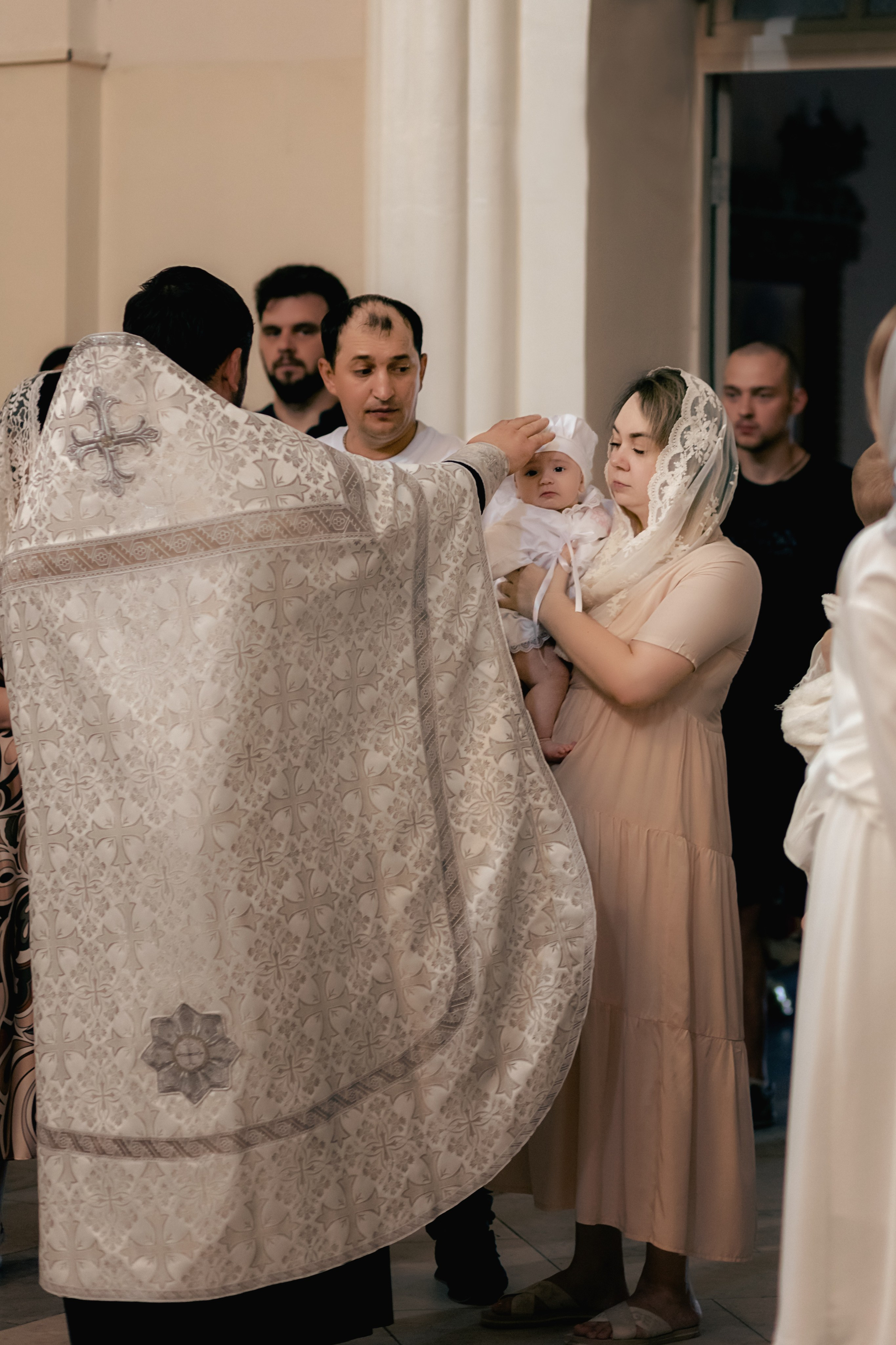 Съемки в храме. Семейный и церковный фотограф в Нефтеюганске