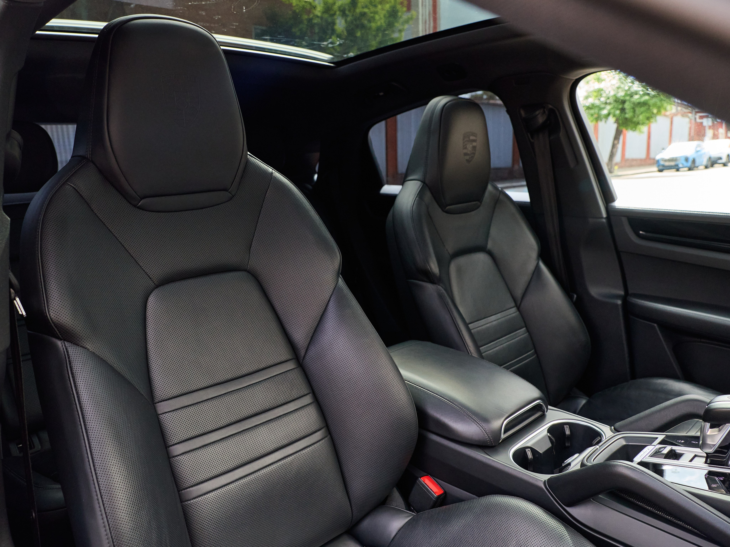 Porsche Cayenne. IDeAI studio