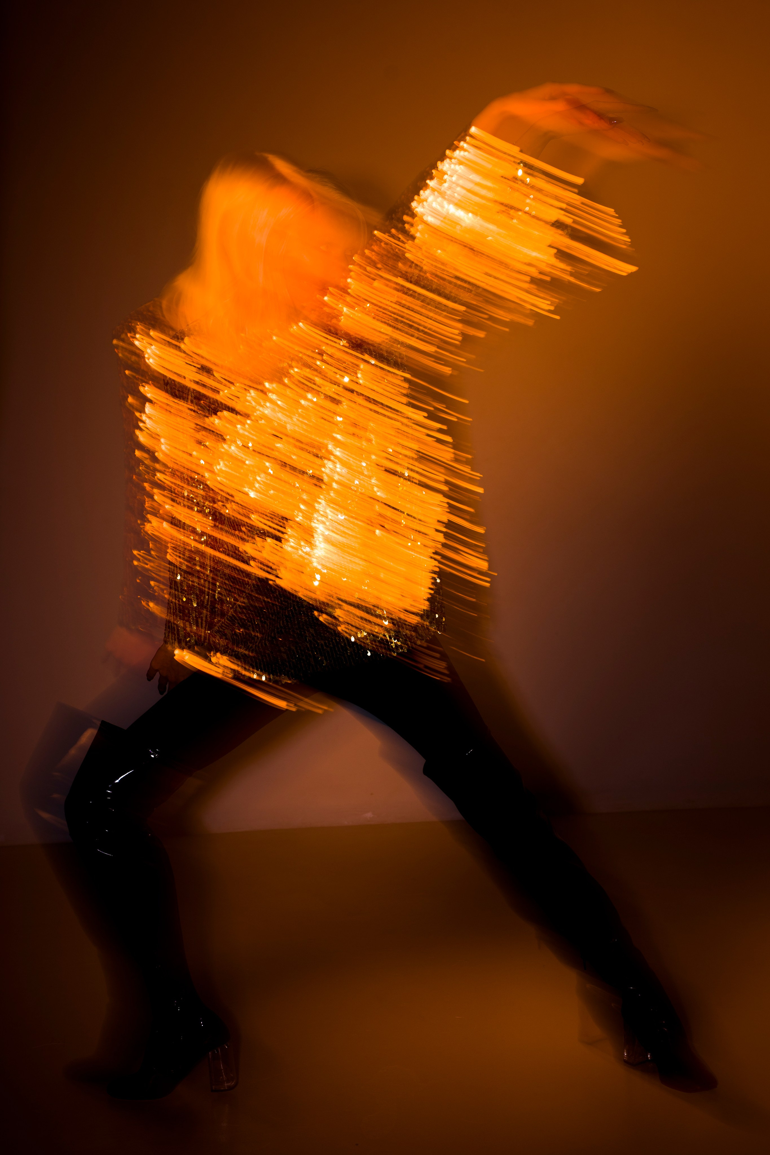 Мария Тихонова. Творческий цветной свет