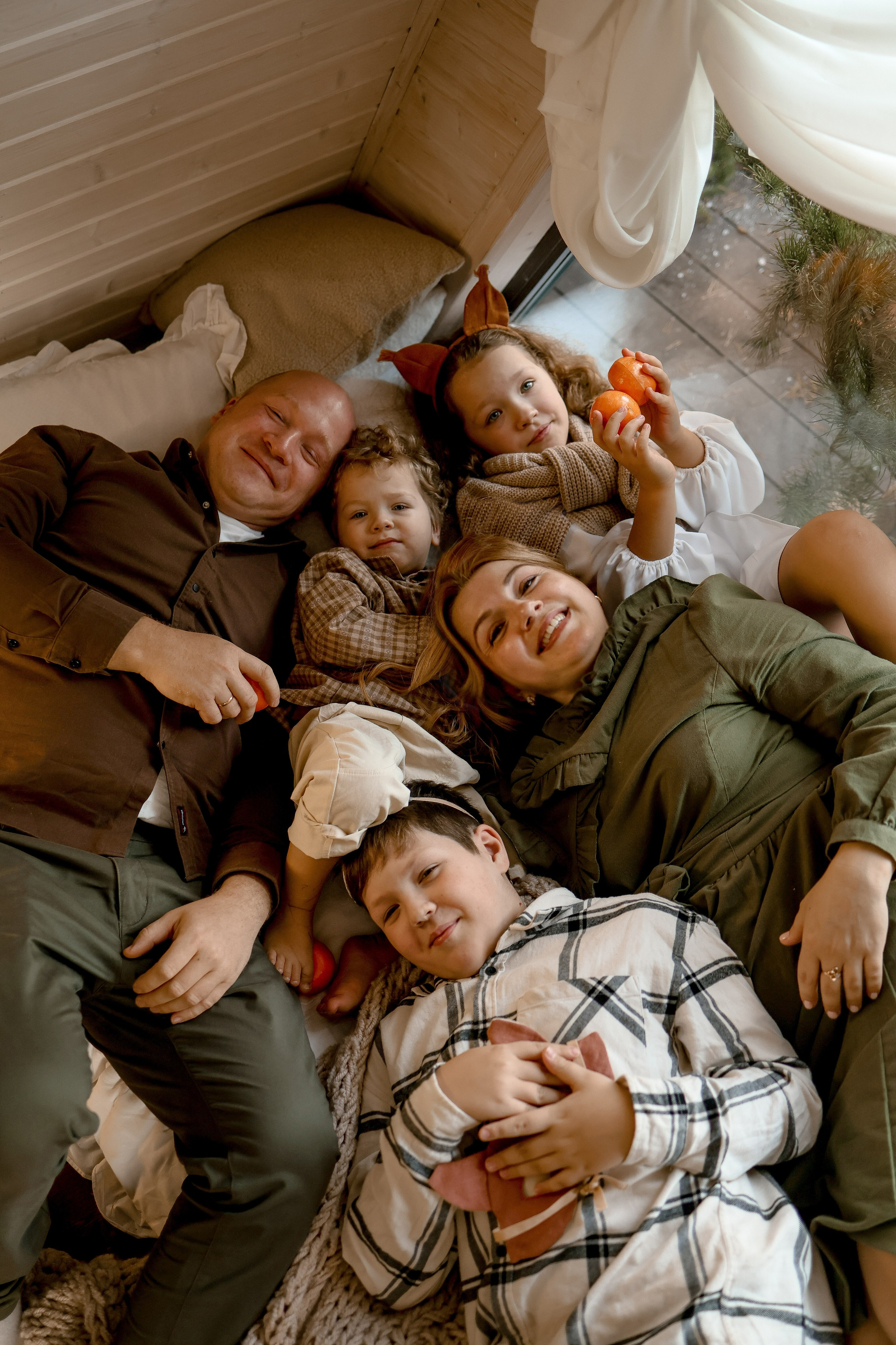 Большая семья. Я Лена — семейный фотограф в стиле Life Style Москва и Подмосковья: Балашиха, Пушкино, Щелково, Домодедово, Дмитров. Я за эмоции и любовь