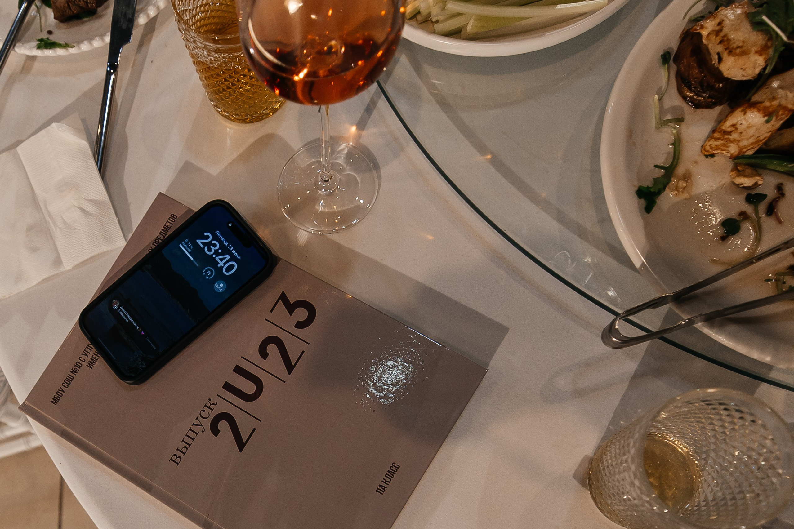 2023-06-23 Выпускной МБОУ СОШ № 10. Фотограф в Красноярске