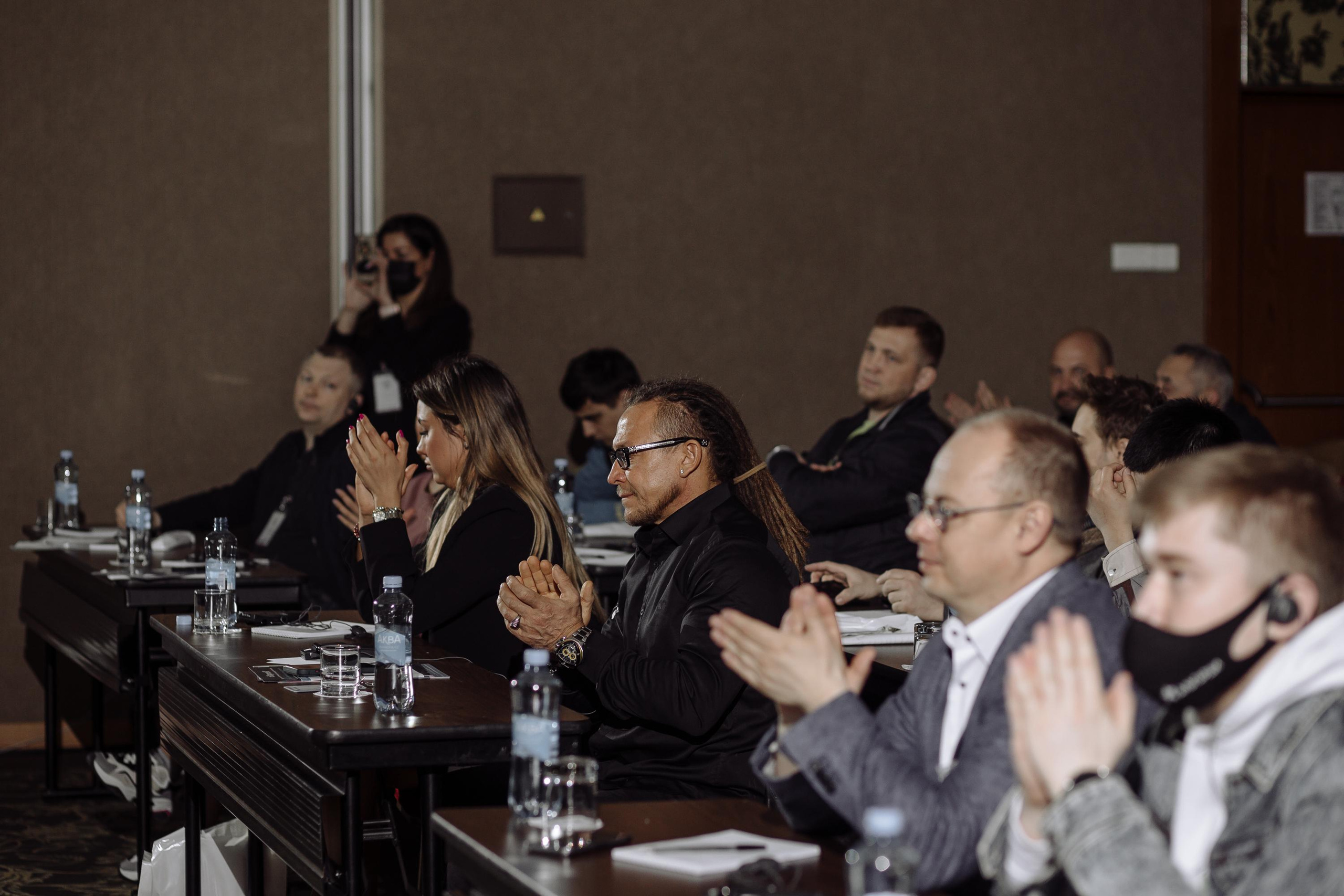 Штрауманн. Репортажный и свадебный фотограф в Москве Лена Таращенко