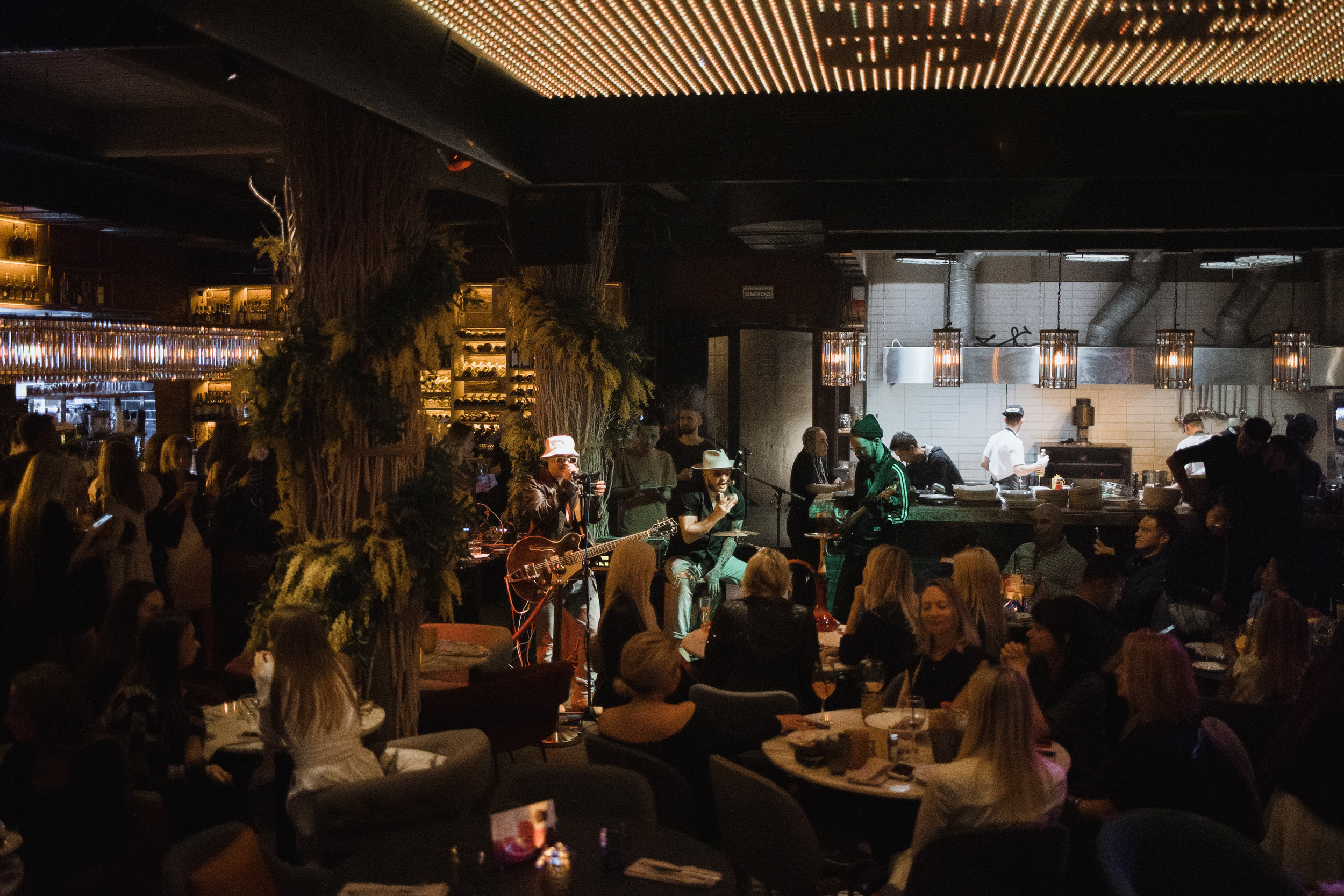 Дружба. Мануфактура Еды. Репортажный и свадебный фотограф в Москве Лена Таращенко