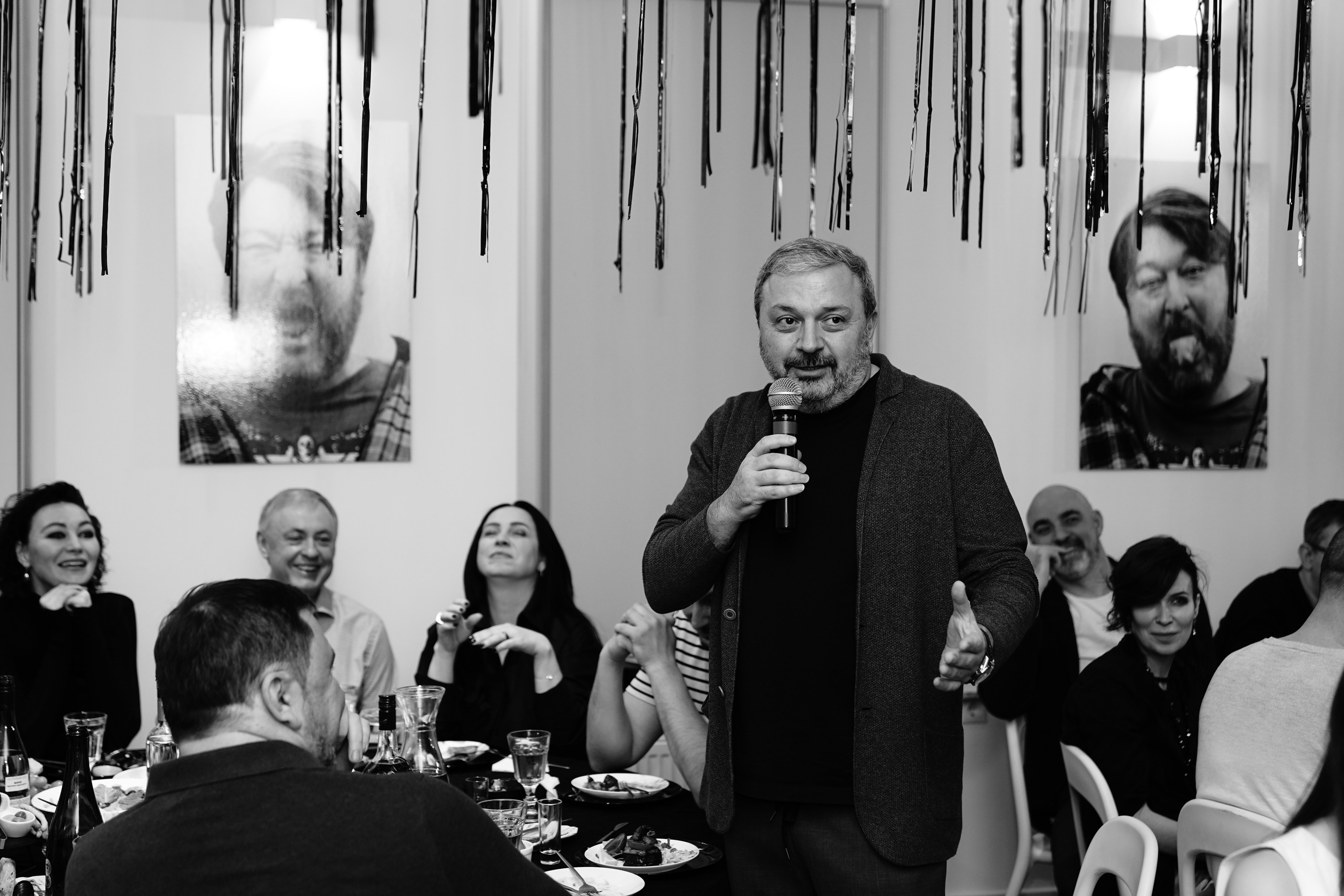 • чёрно-белый репортаж. Фотограф, индивидуальные женские, мужские фотосессии в Ростове-на-Дону