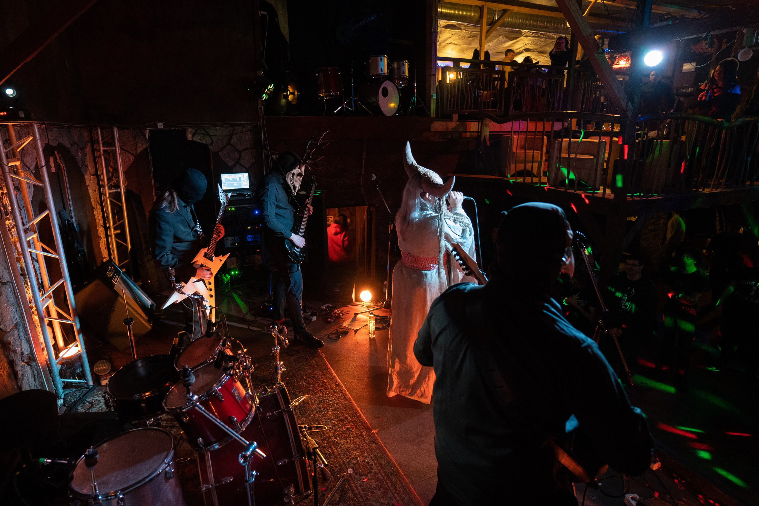 Ночь На Земле|Нора, Псков. Концертный и репортажный фотограф в Санкт-Петербурге Слава Пахомов