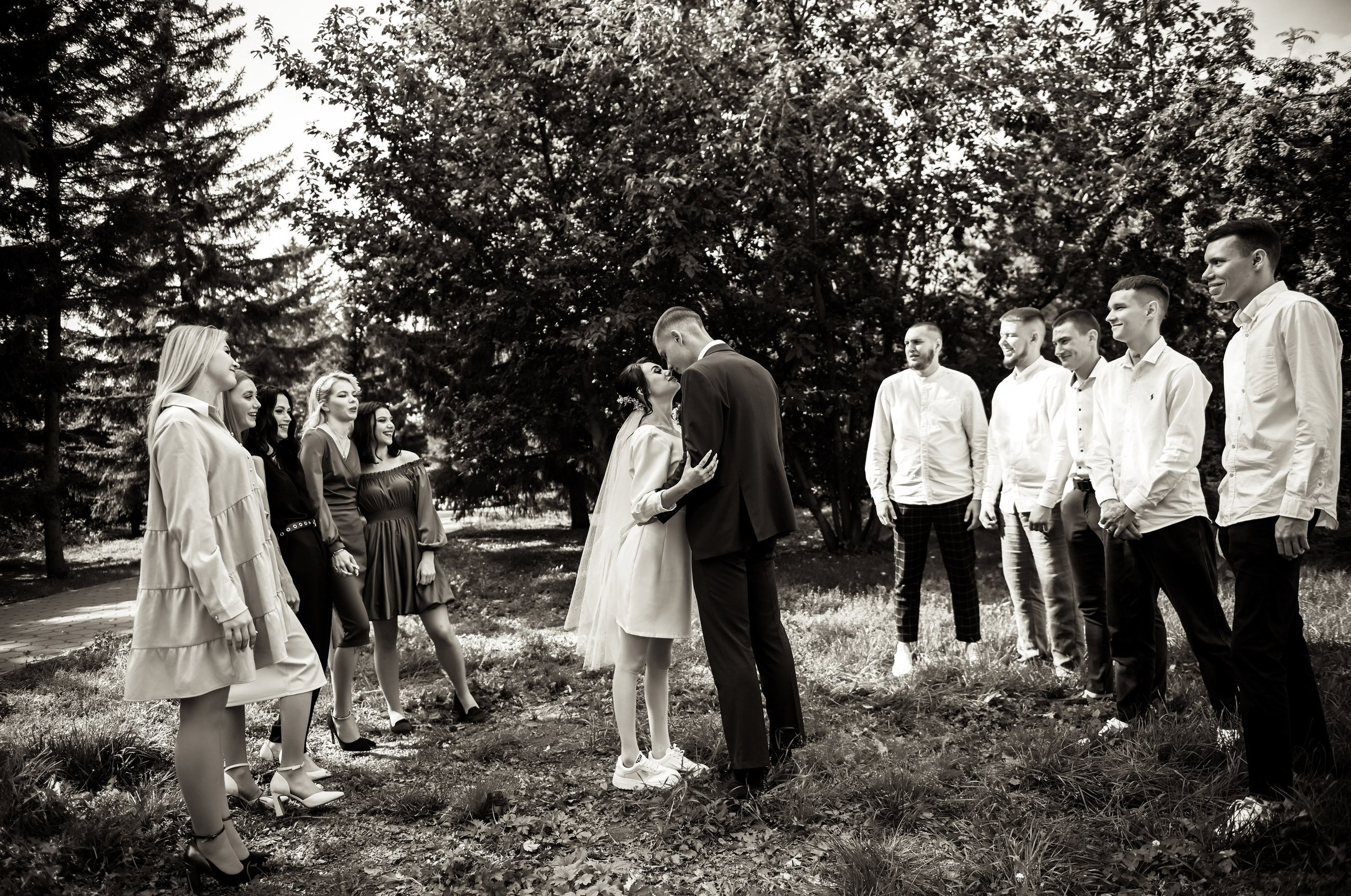 Небольшая часть фото со свадебной съемки Алексея и Даши. Свадебный, семейный, детский, контент фотограф в Омске Максим Ильин