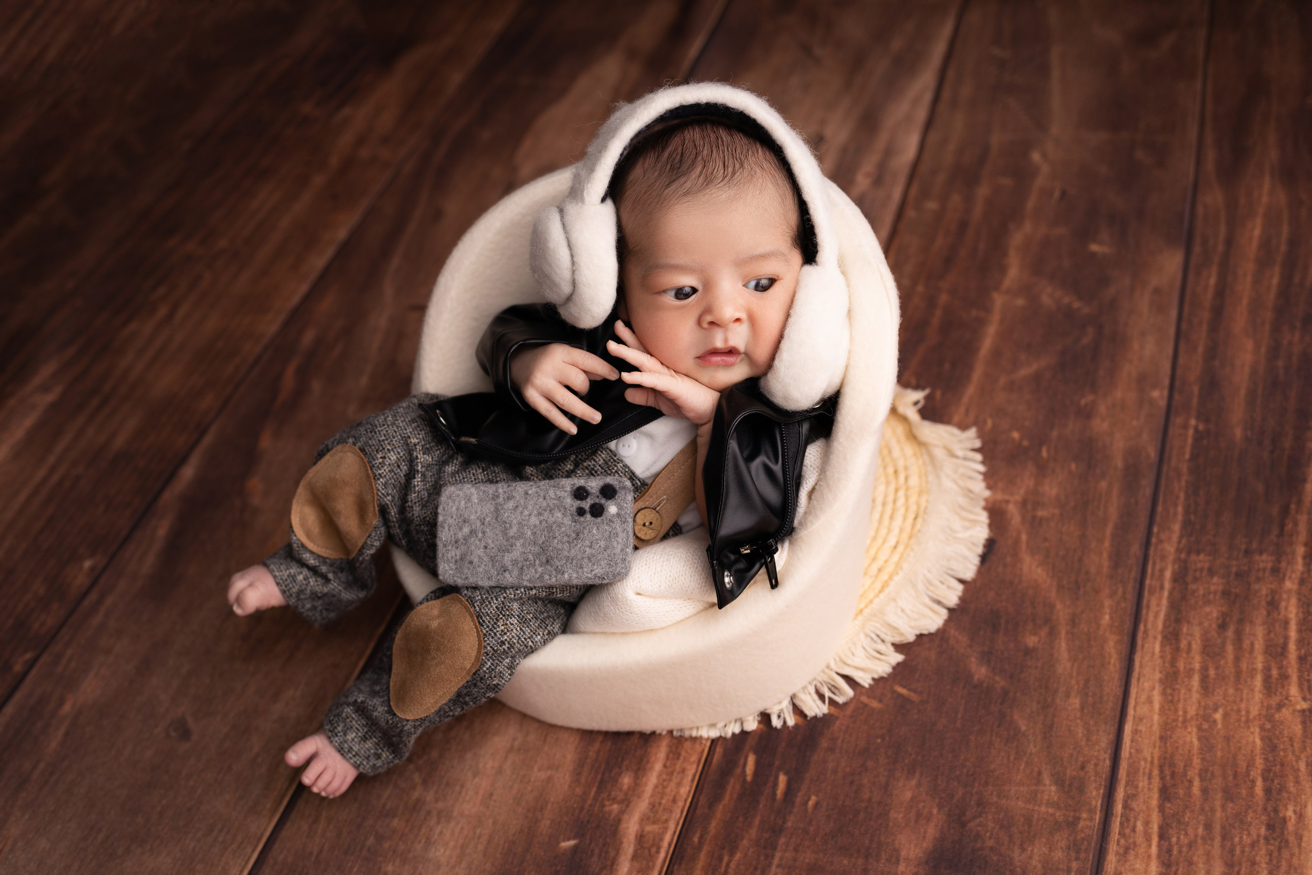 Классическая фотосессия малыша. Фотограф новорожденных малышей в Омске и Омской области Эльвира Камаева