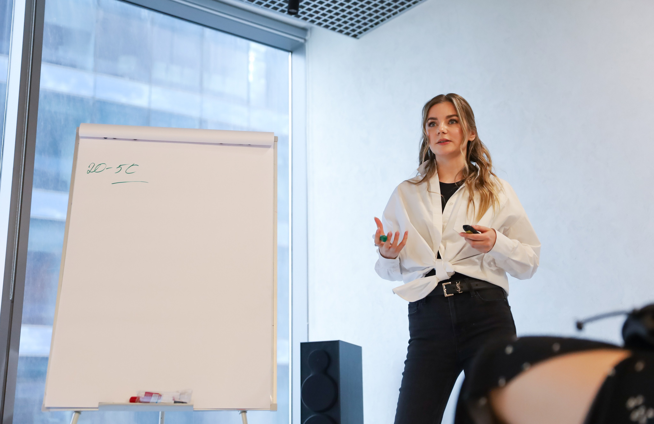 КОНФЕРЕНЦИЯ ВЫПУСКНИКОВ ШКОЛЫ ПРОДЮСИРОВАНИЯ АННЫ НОВИКОВОЙ. Фотограф мероприятий Ирина Каширина