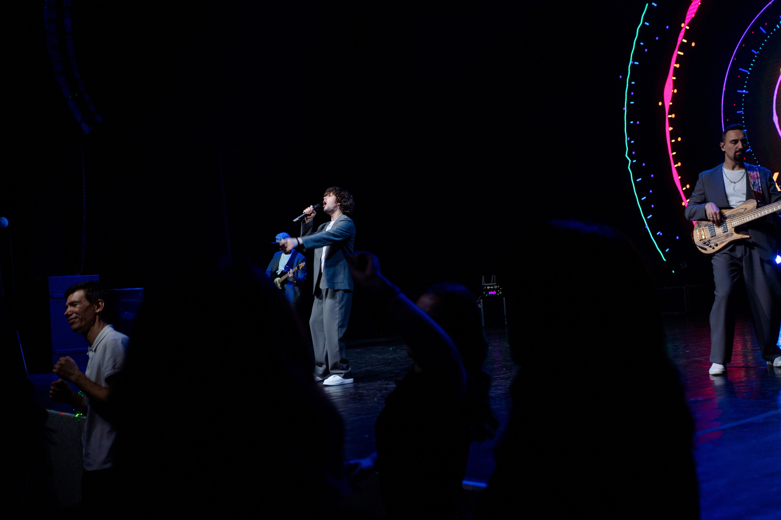 РЕПОРТАЖ: НОВЫЙ ГОД В ДК МЕТАЛЛУРГ. Профессиональный фотограф в Ижевске Леша Петров