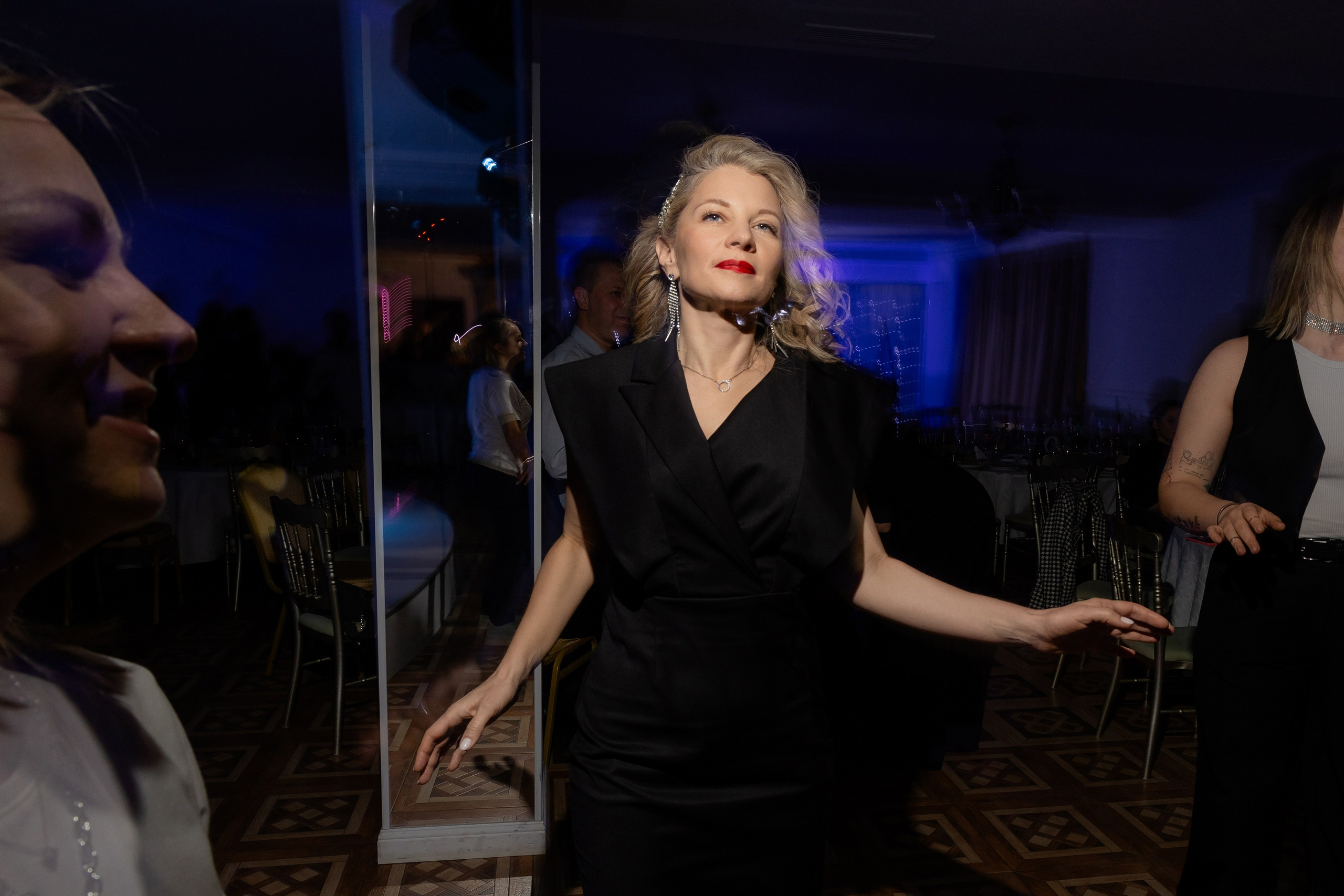 Корпоративная фотосъемка для кафе GARAGE | Новый год 2025 | Минск. Свадебный фотограф в Минске/Беларуси Сергей Спиридонов