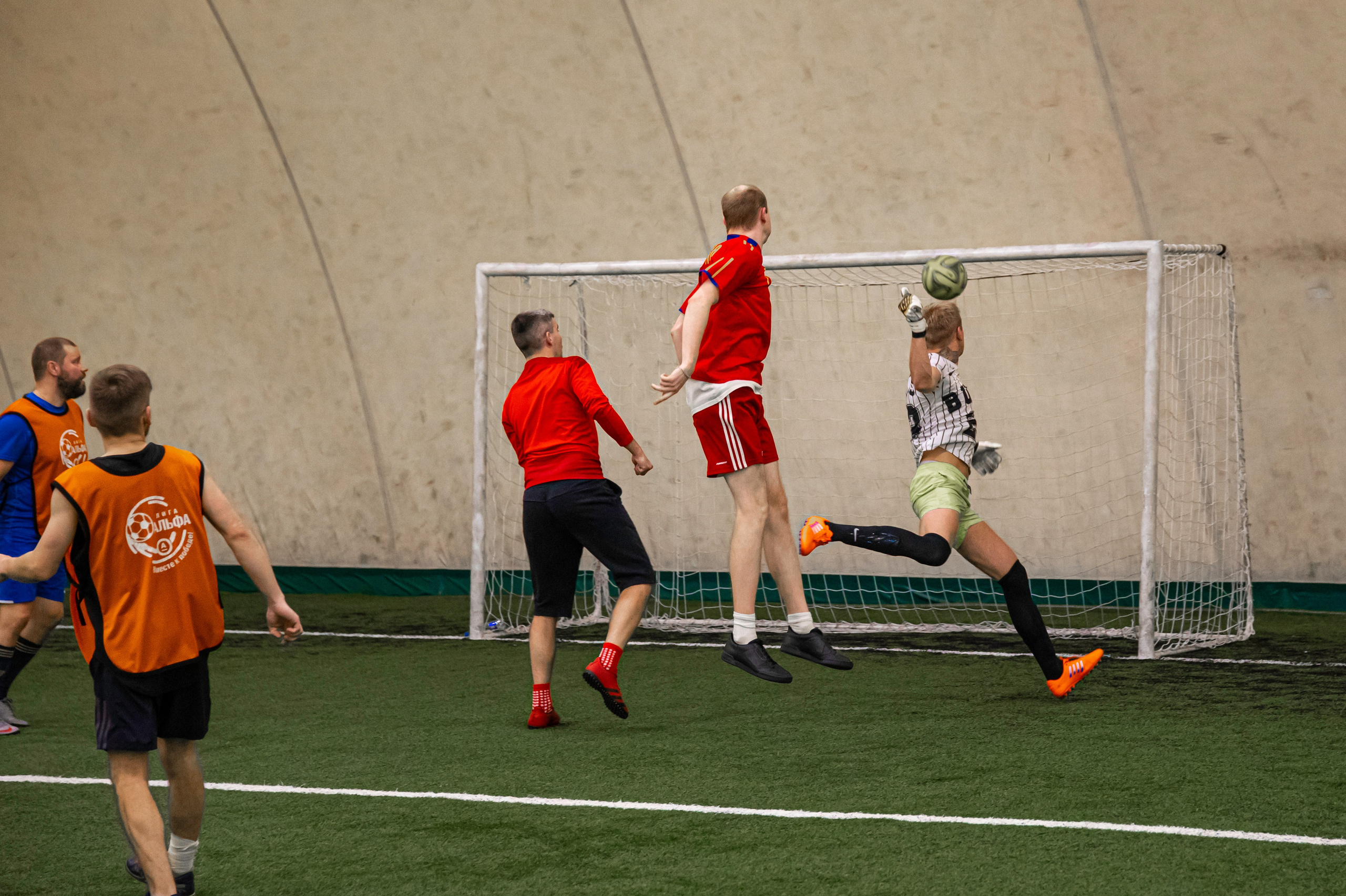 Фотосъёмка футбольного матча. Фотограф на праздник, корпоратив, День Рождения и Юбилей в г. Санкт-Петербурге Алексей Анкушев