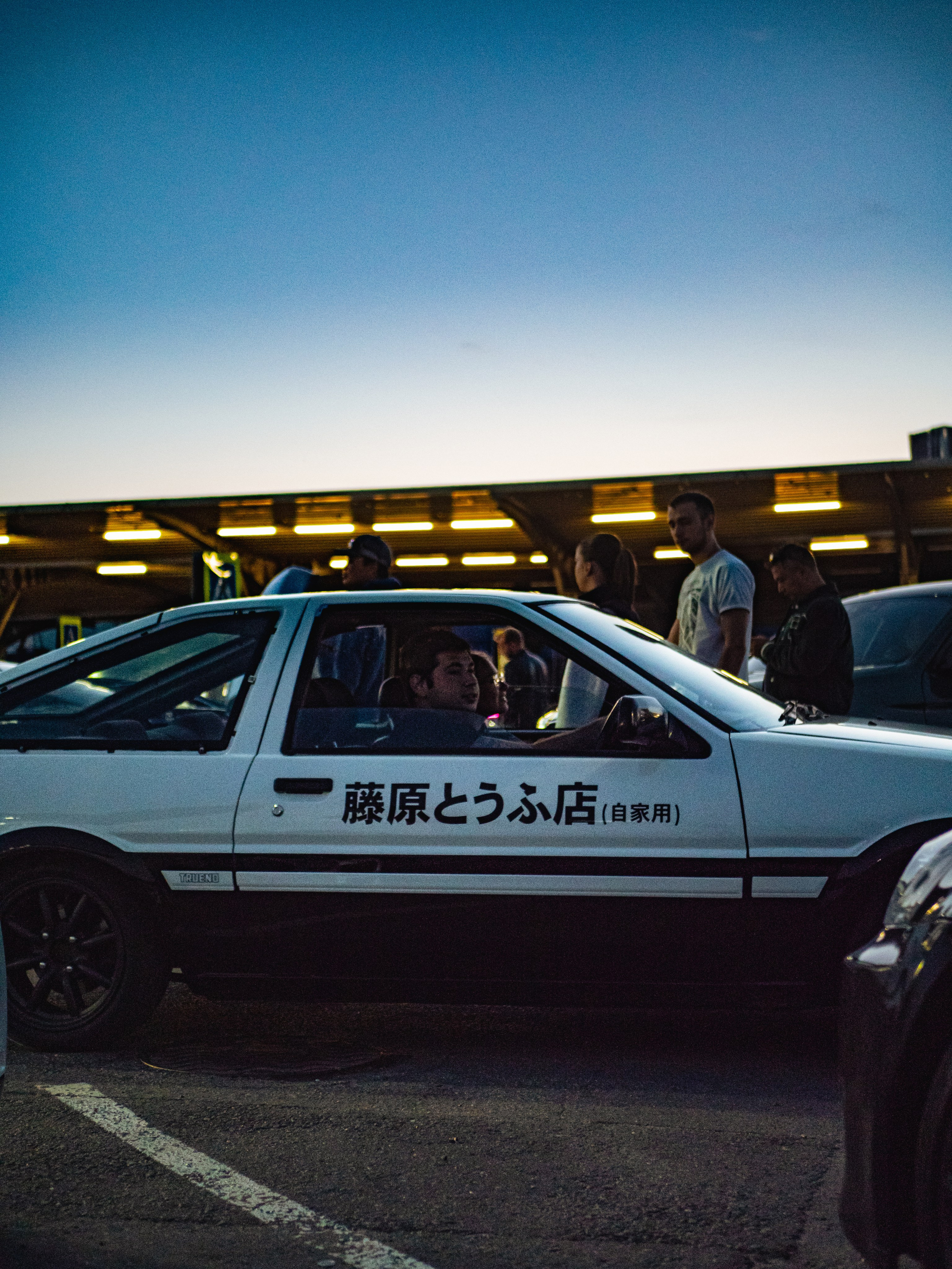 Downfly. Автомобильный фотограф в Москве Максим Москаленко
