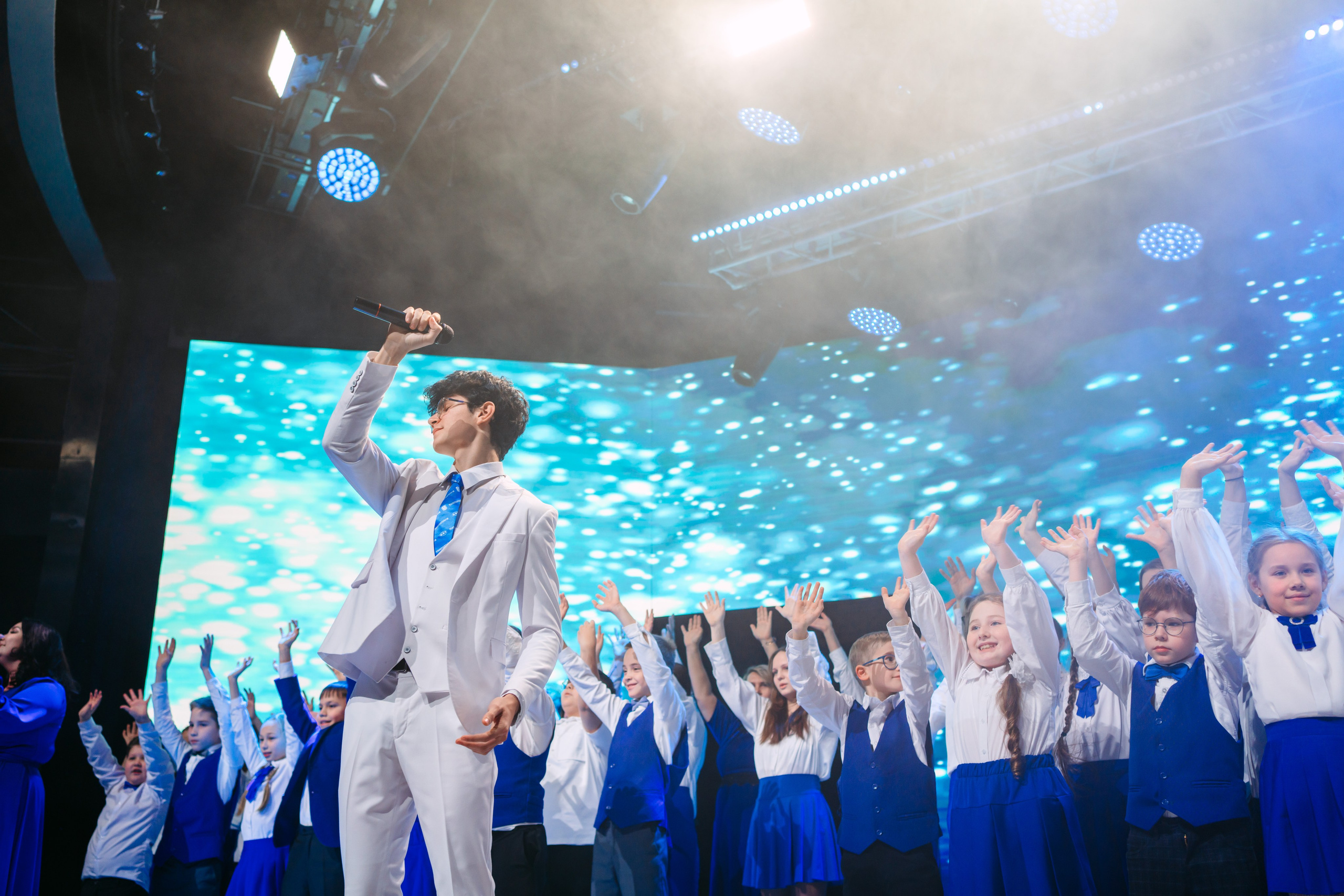 25 лет школе Мишпахтейну / 2024. Саша Копылов, фотограф в Казани