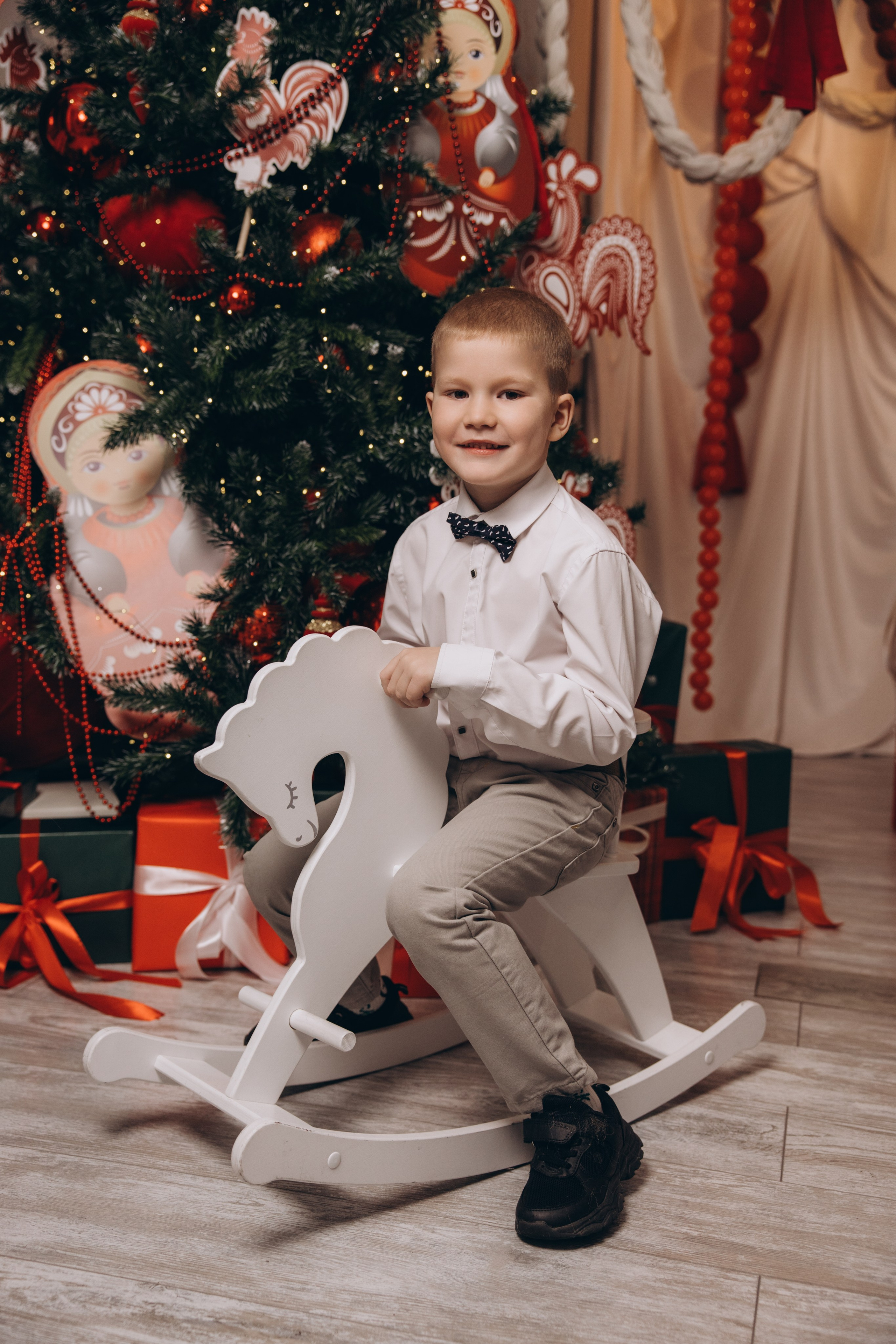 Новогодние истории в студии 8 этаж. Свадебный, семейный фотограф в Иркутске Светлана Макаричева