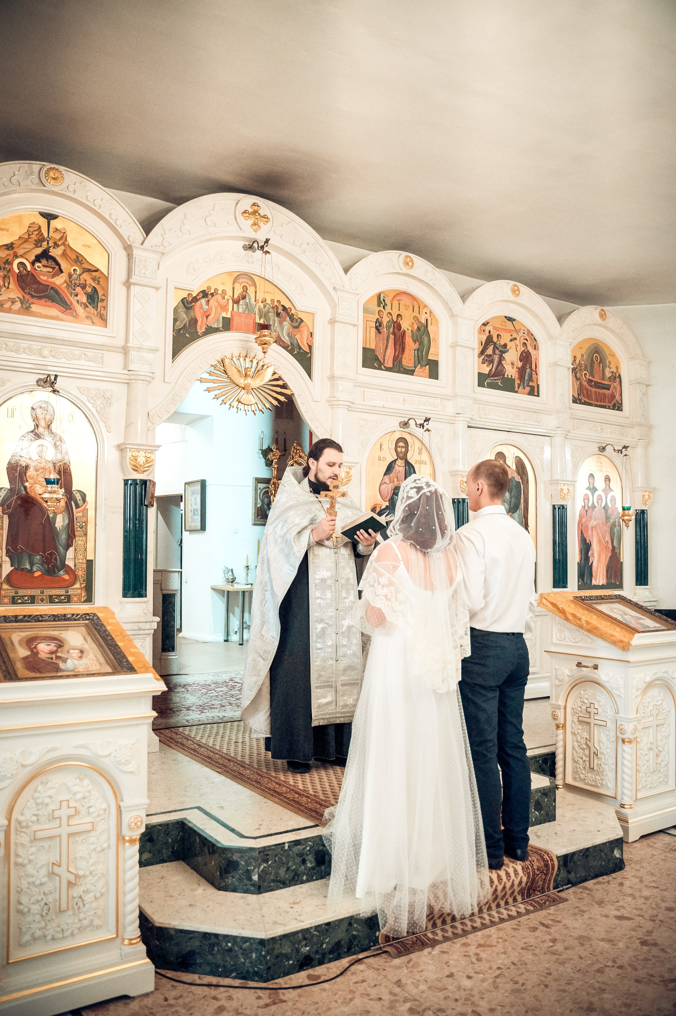 Таинство Венчания  храм Рождества Христова Краснодар. Фотограф на Таинство Венчания и Крещения в Краснодаре Абрамова Людмила