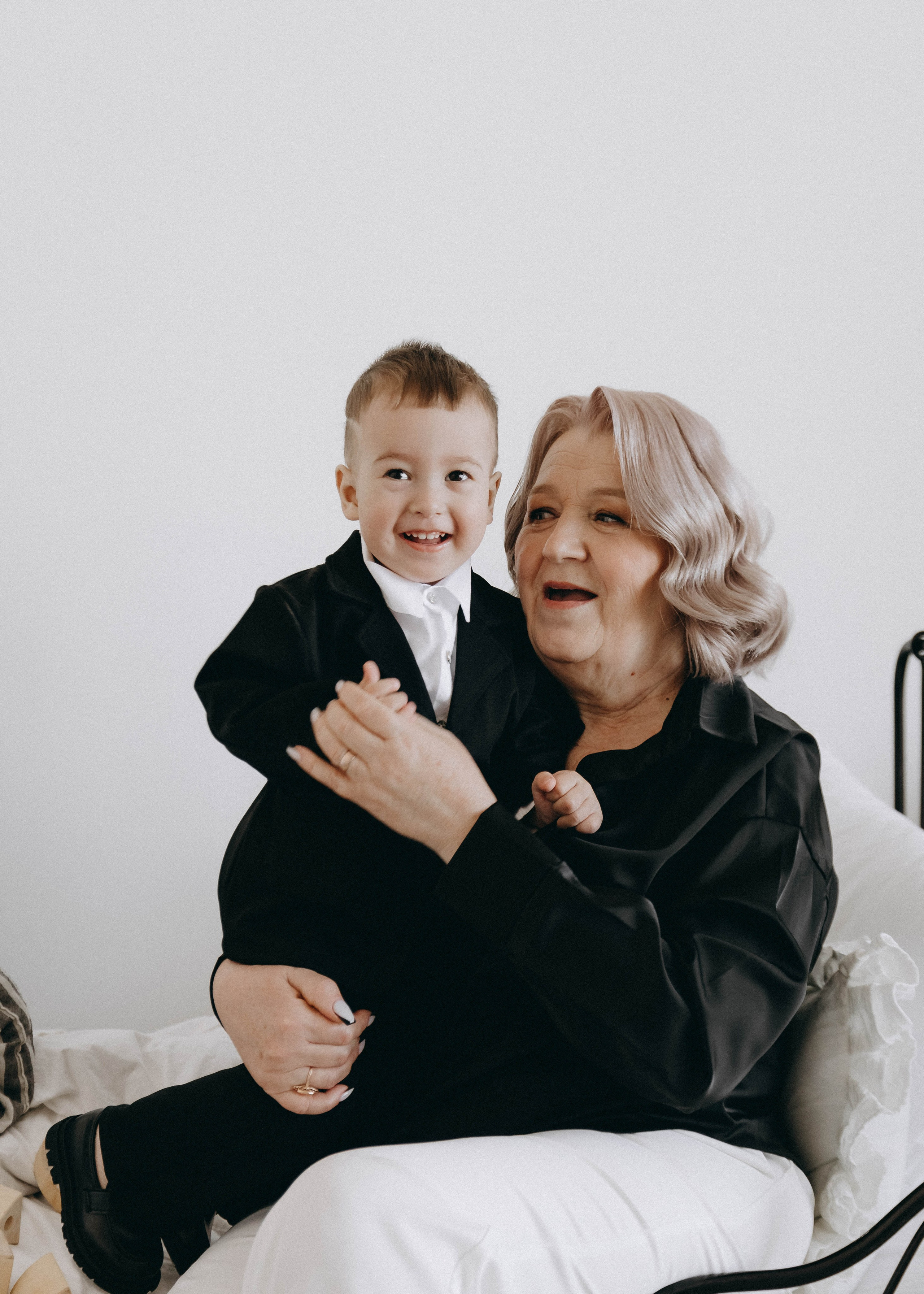 Эмиру 2 годика (на циклораме). Семейный фотограф Софи Симакова в Волгограде и Волжском