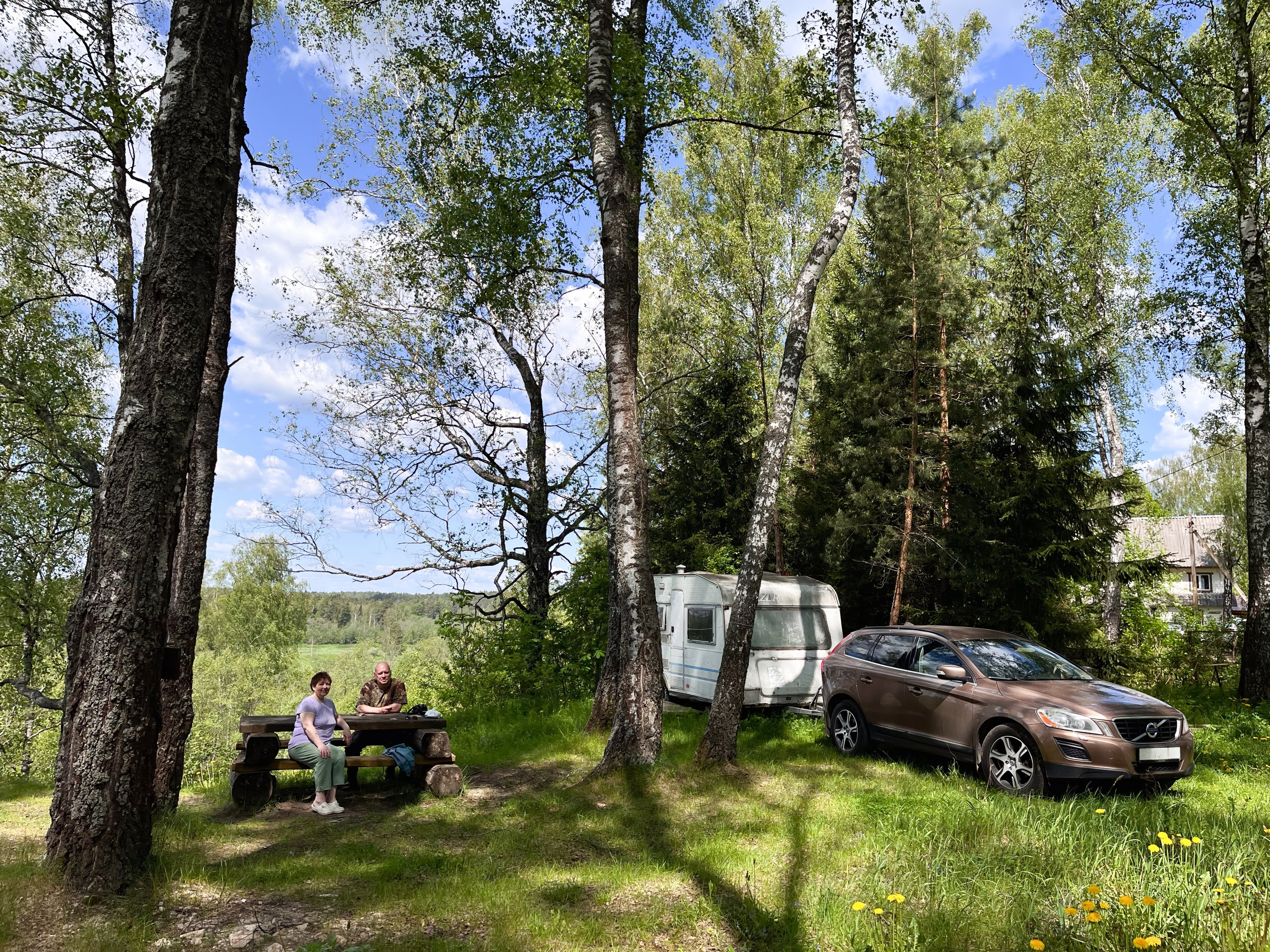 На берегу Угры. Конец мая 2024 года. Фотограф Никифоров-Гордеев Сергей. Москва и МО