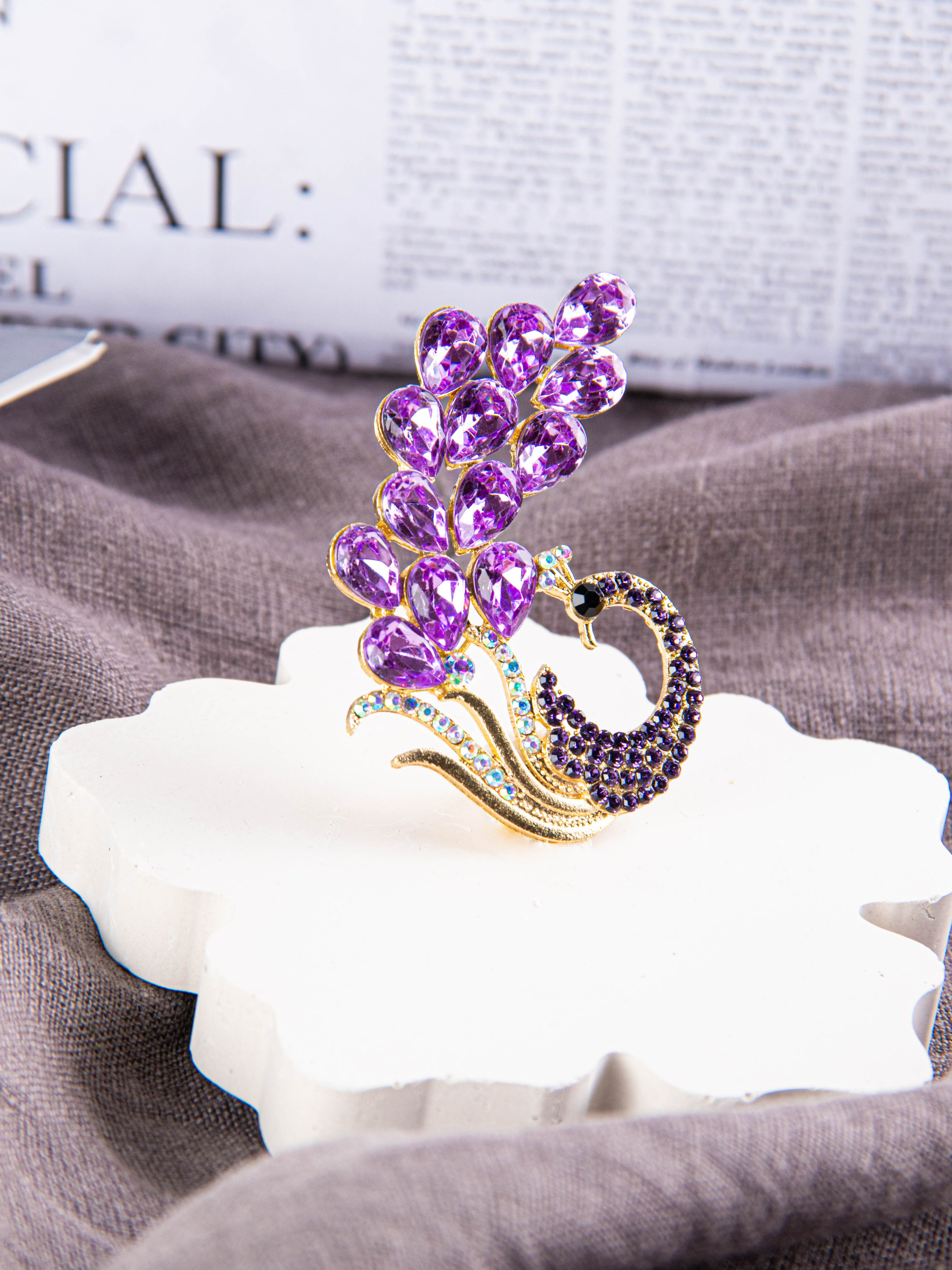 Брошь. «Матрица»