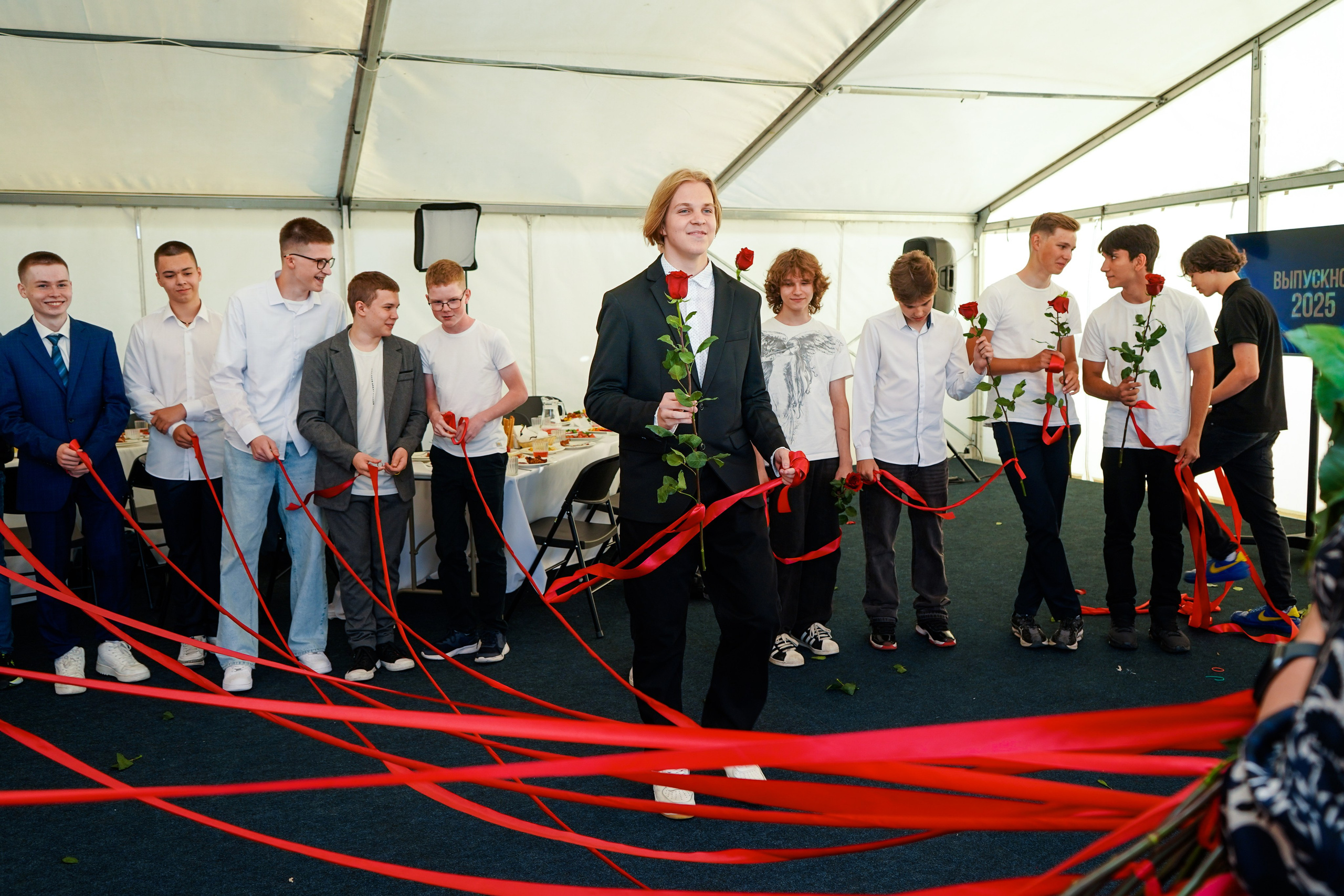Выпускной 9 класса школа 19 в Коматек. Семейный и портретный фотограф в Екатеринбурге Анна Лобанова