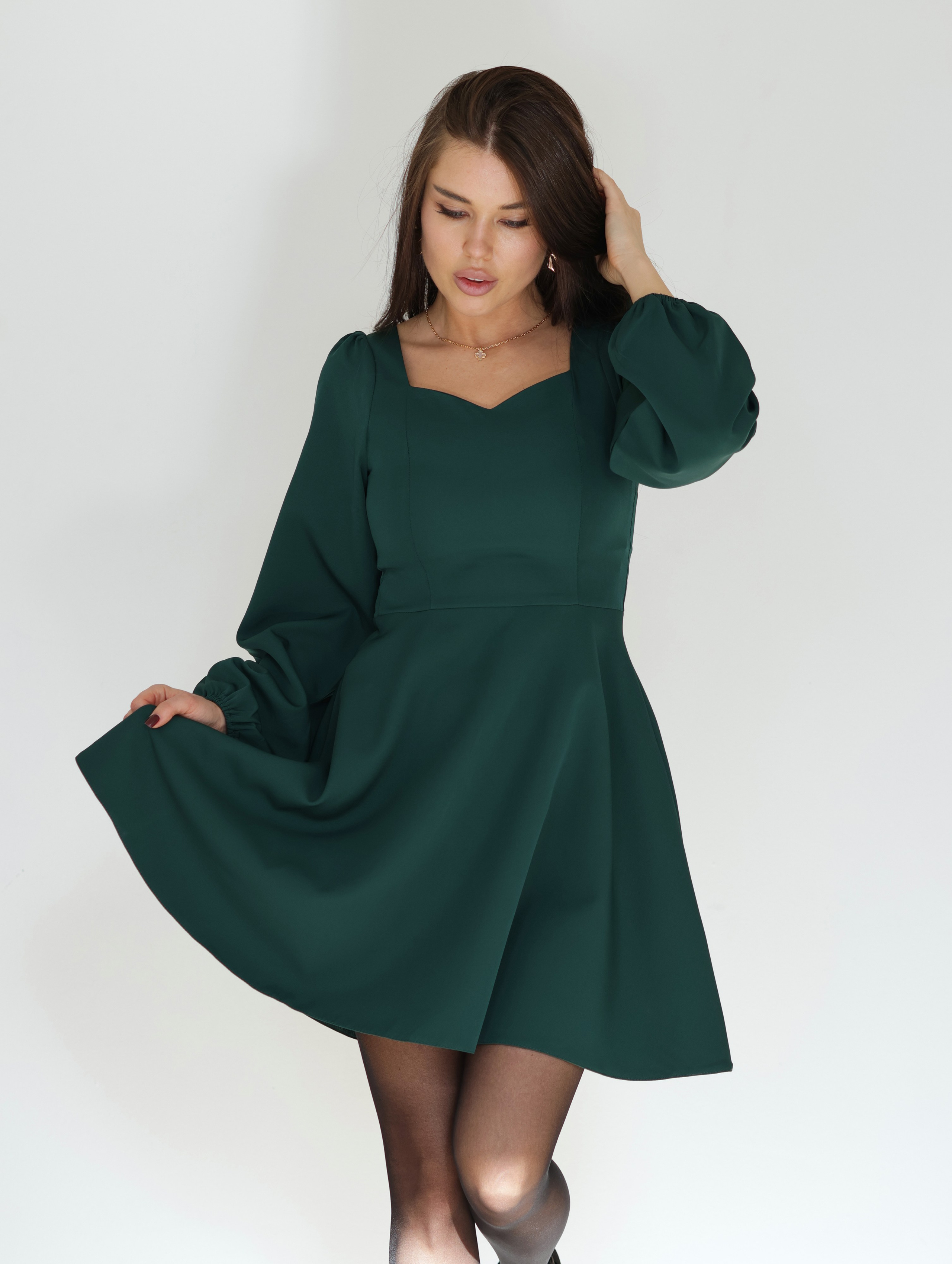 Платье изумрудное Belle Ame. Фото съемка товаров для макретплейсов Воронеж