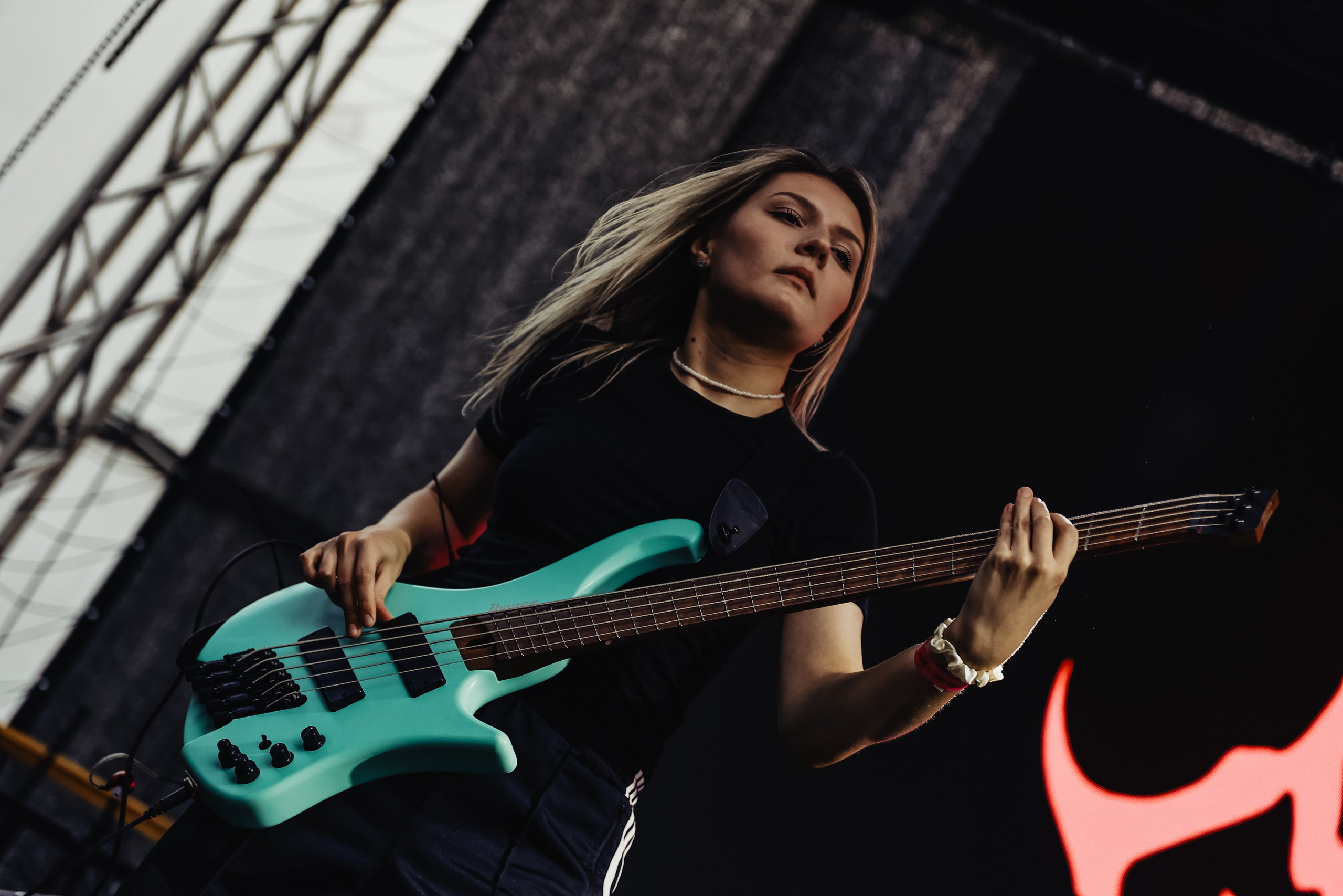 ЛЕТНИЙ МЕТАЛ В ПРАВДЕ