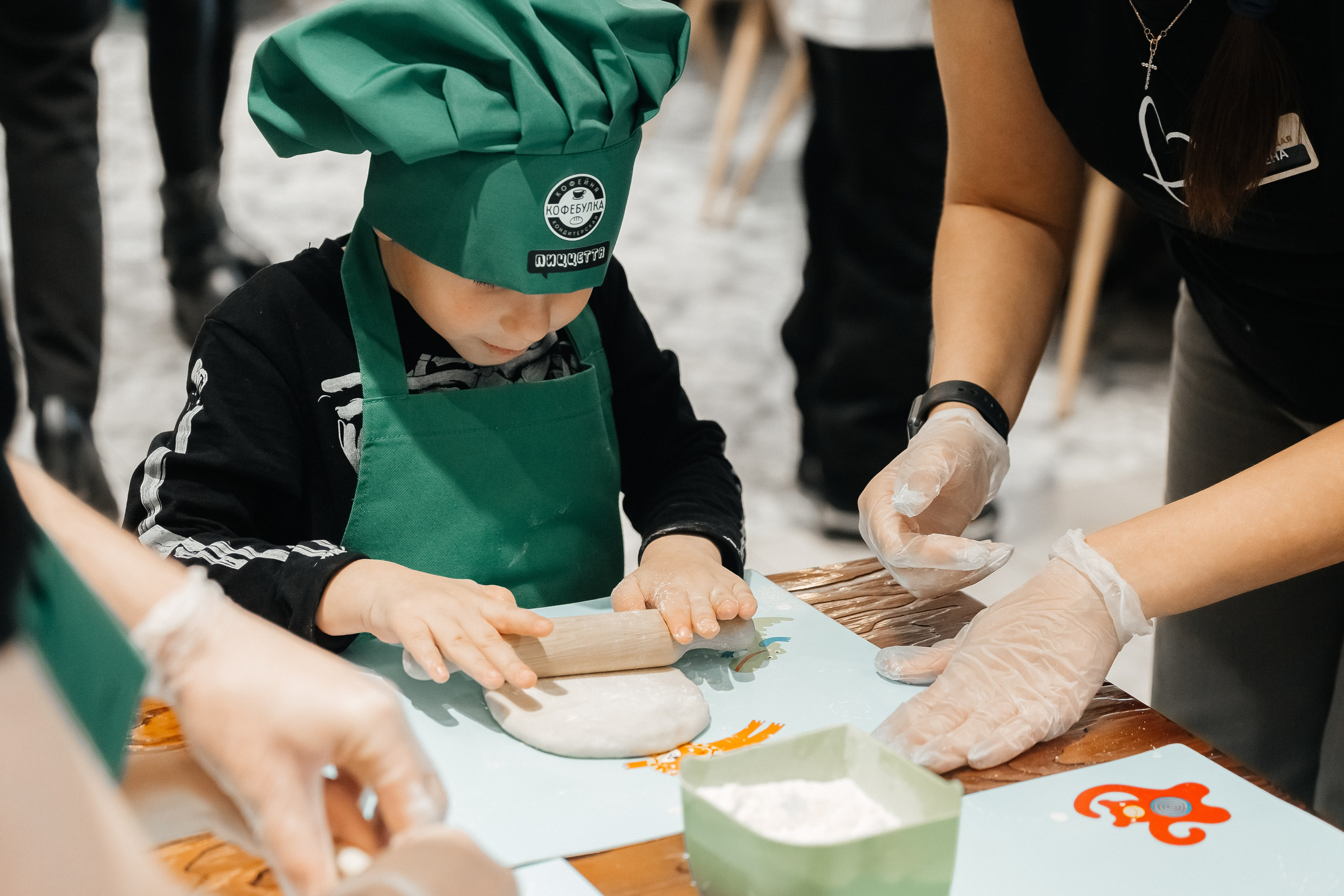 Детский мастер-класс в «Кофебулка». Фотограф Кемерово | Сергей