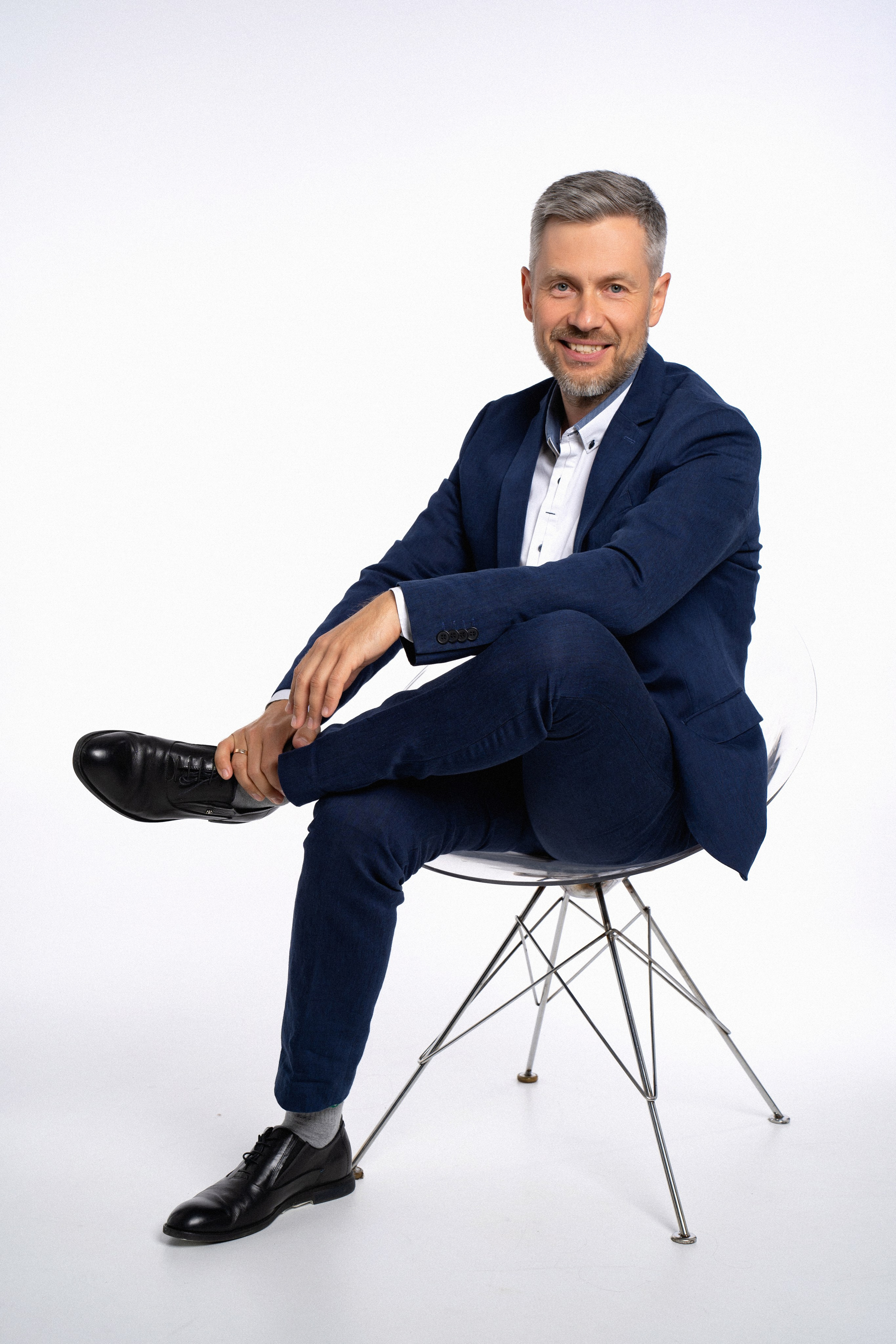 Деловые Портреты женщин и мужчин. Студийный и Рекламный Фотограф в Екатеринбурге Сергей Минин