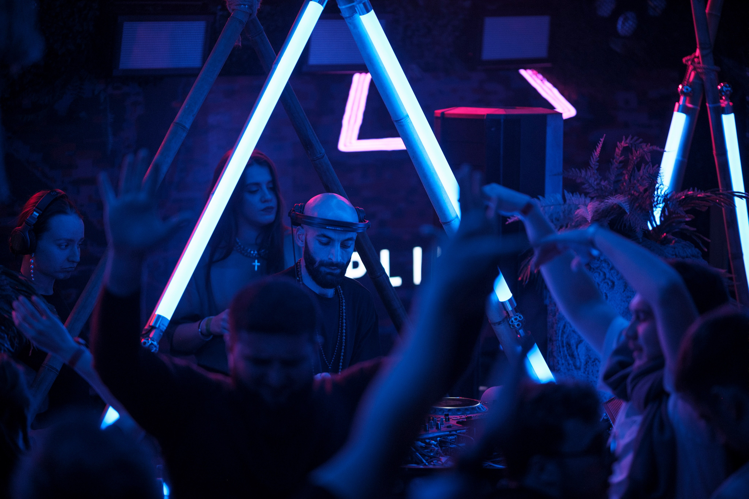 Embargo 3/02. Главная