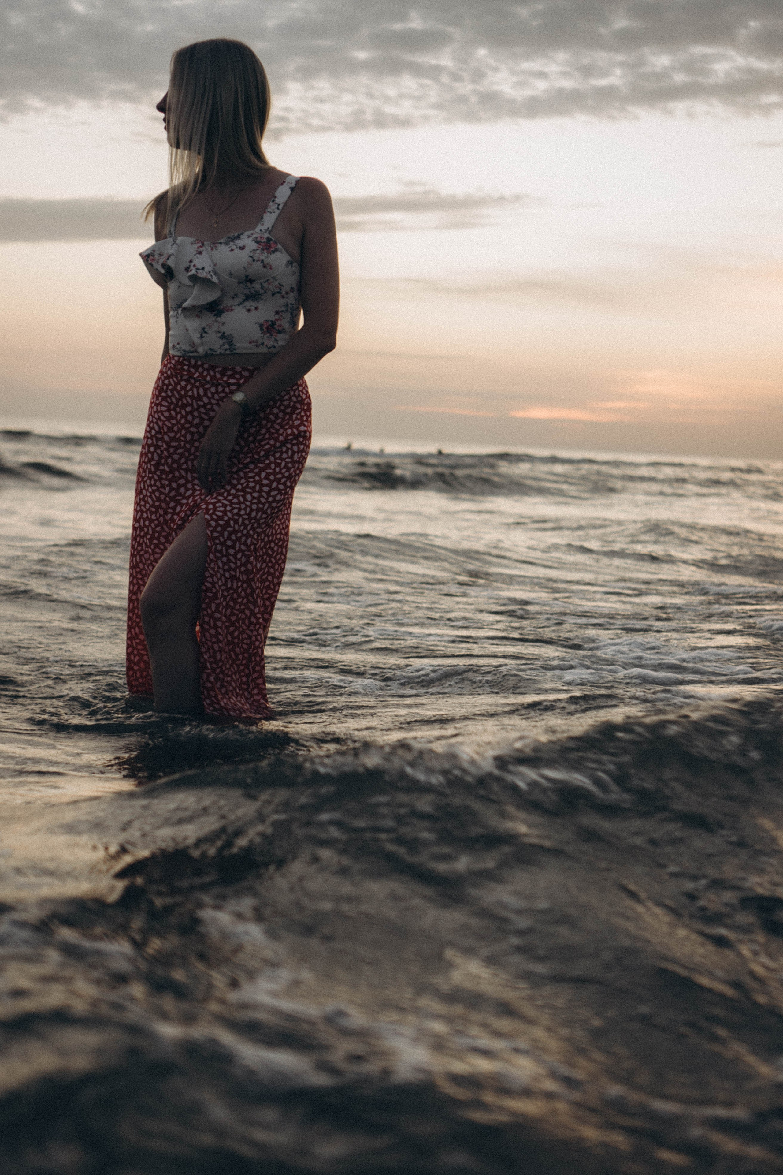 Июльский вечер на берегу черного моря. Профессиональный фотограф, Санкт-Петербург — Виктория Богомолова