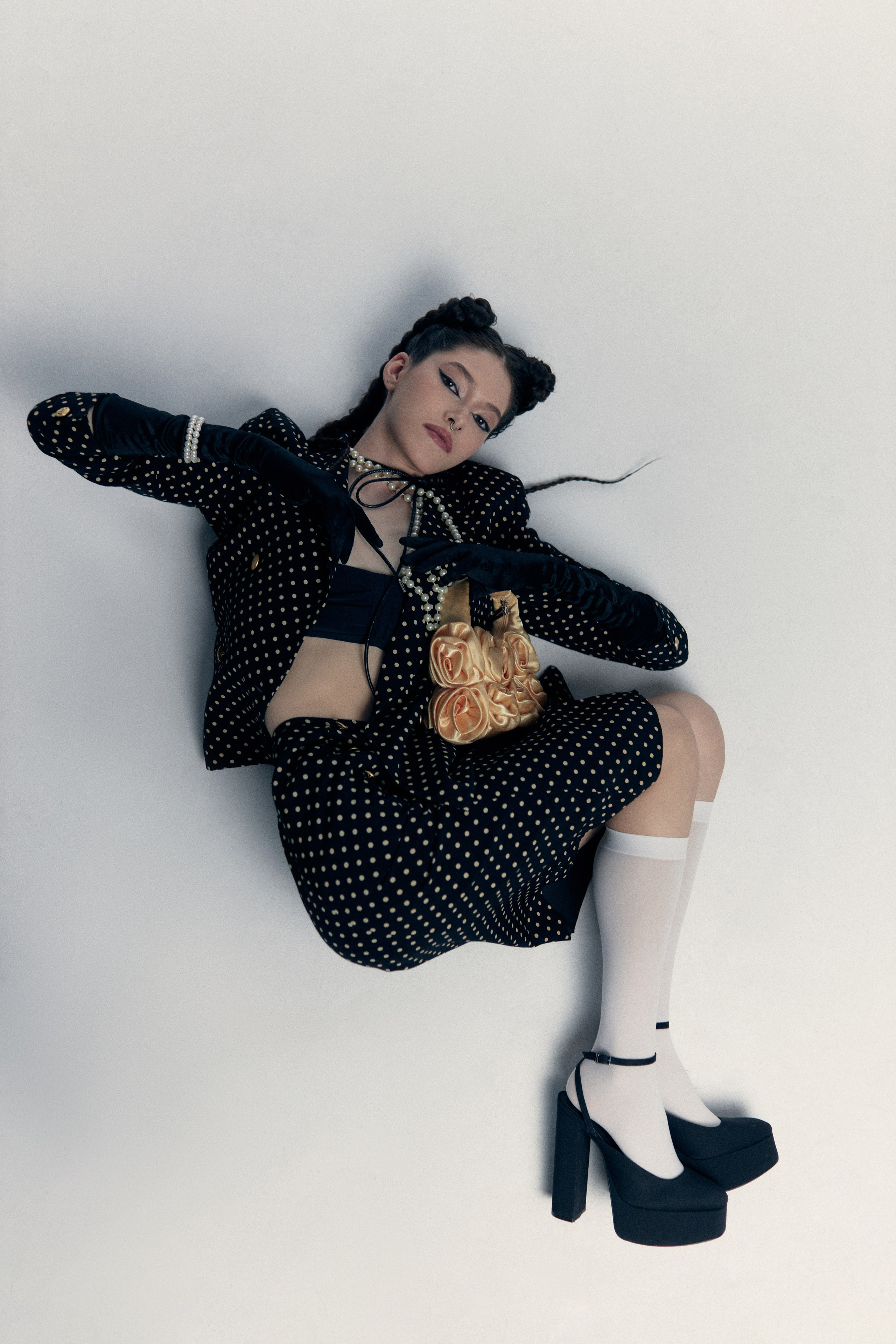Куб. Fashion-фотограф Желеуов Дулат