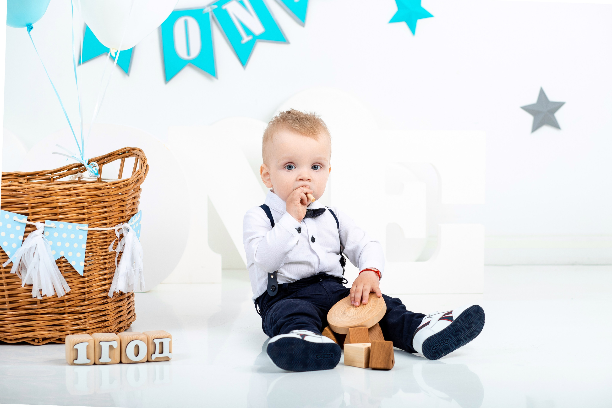 Фотосессия годовасия для мальчика. Семейный фотограф Анна Скворцова