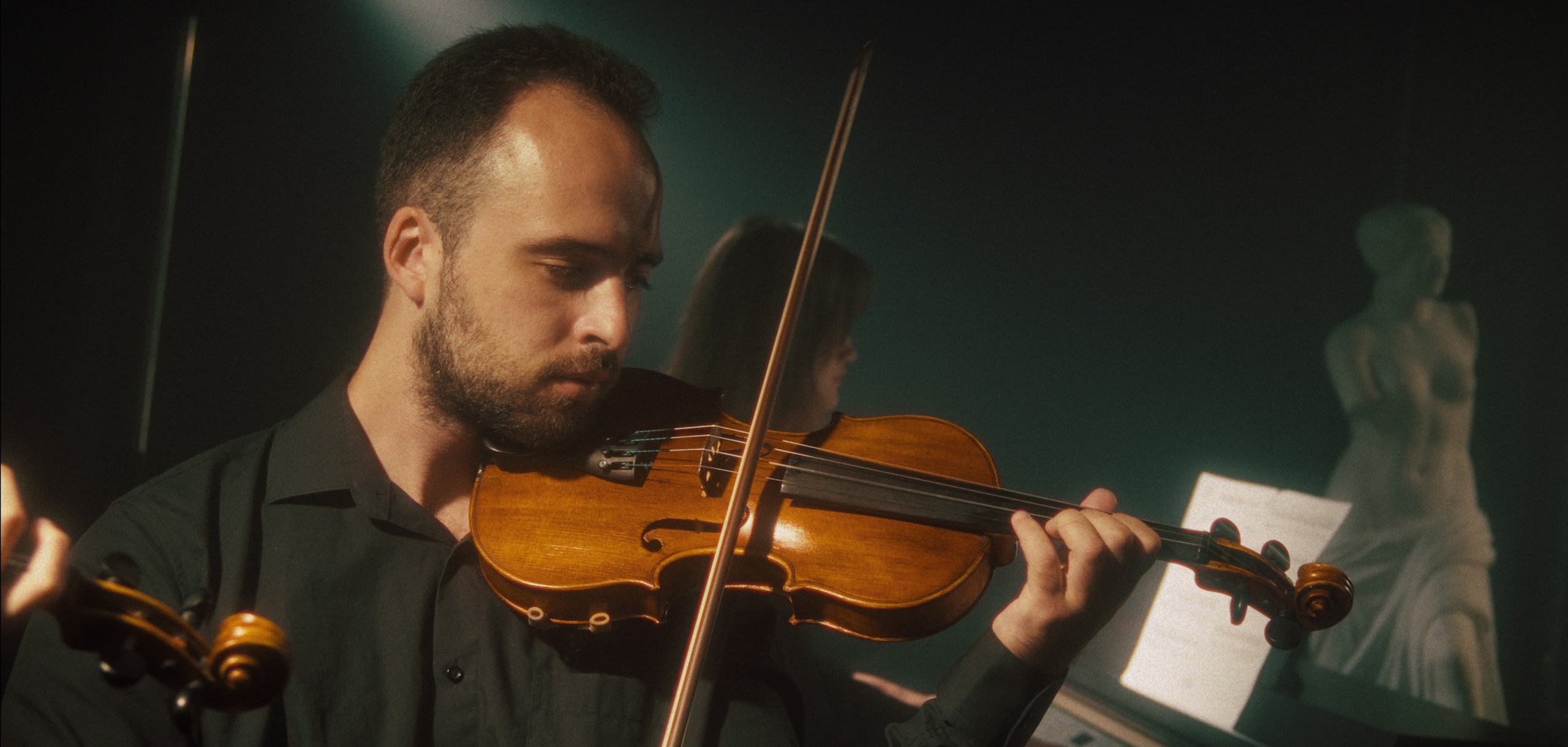 Electric Orchestra (music video). Цветокоррекция видео онлайн Иван Сержанов