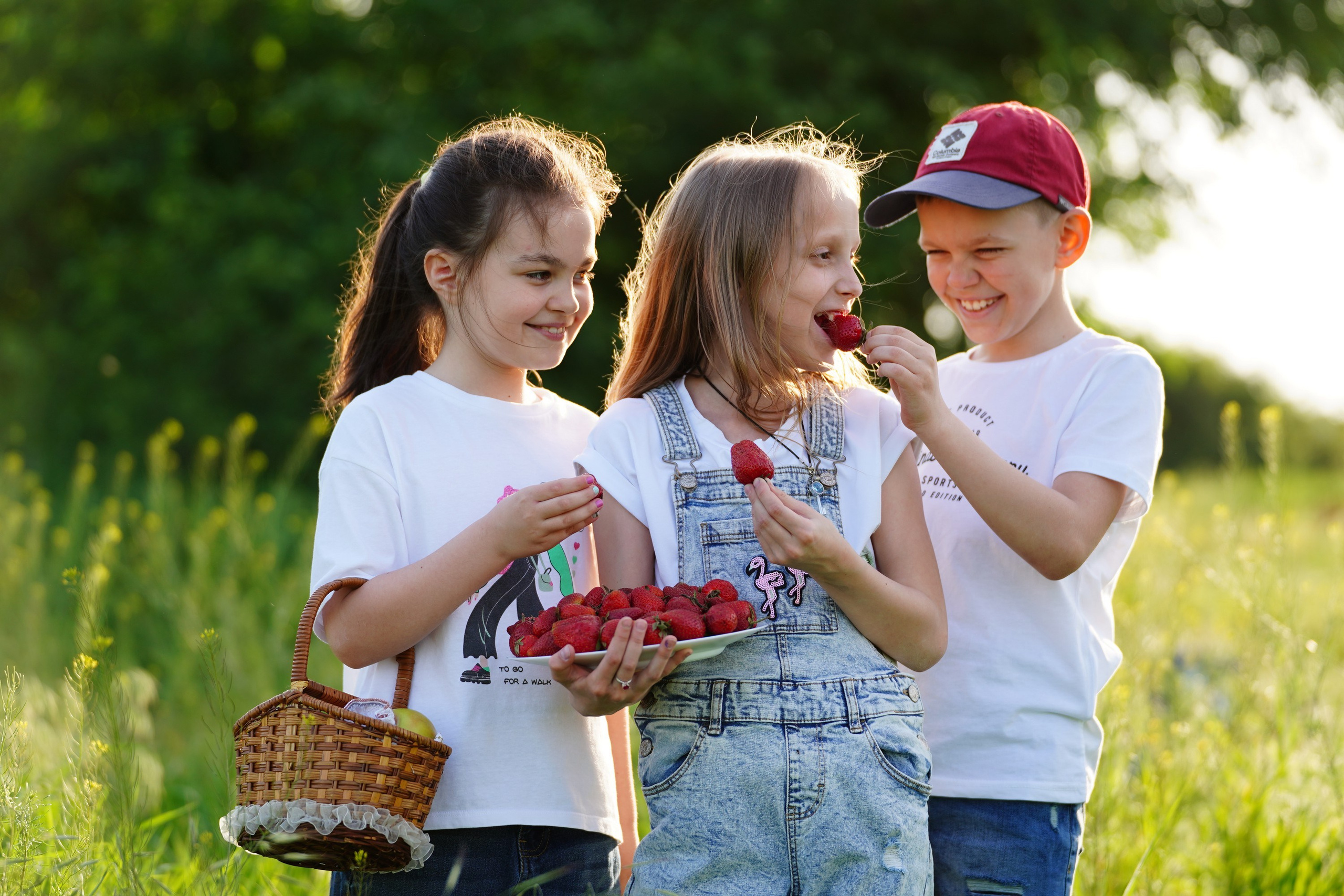 Фотосессия с классом 75 шк 2023. MEMENTO.Выпускные альбомы, школьные, юбилейные и другие книги. Ростов-на-Дону