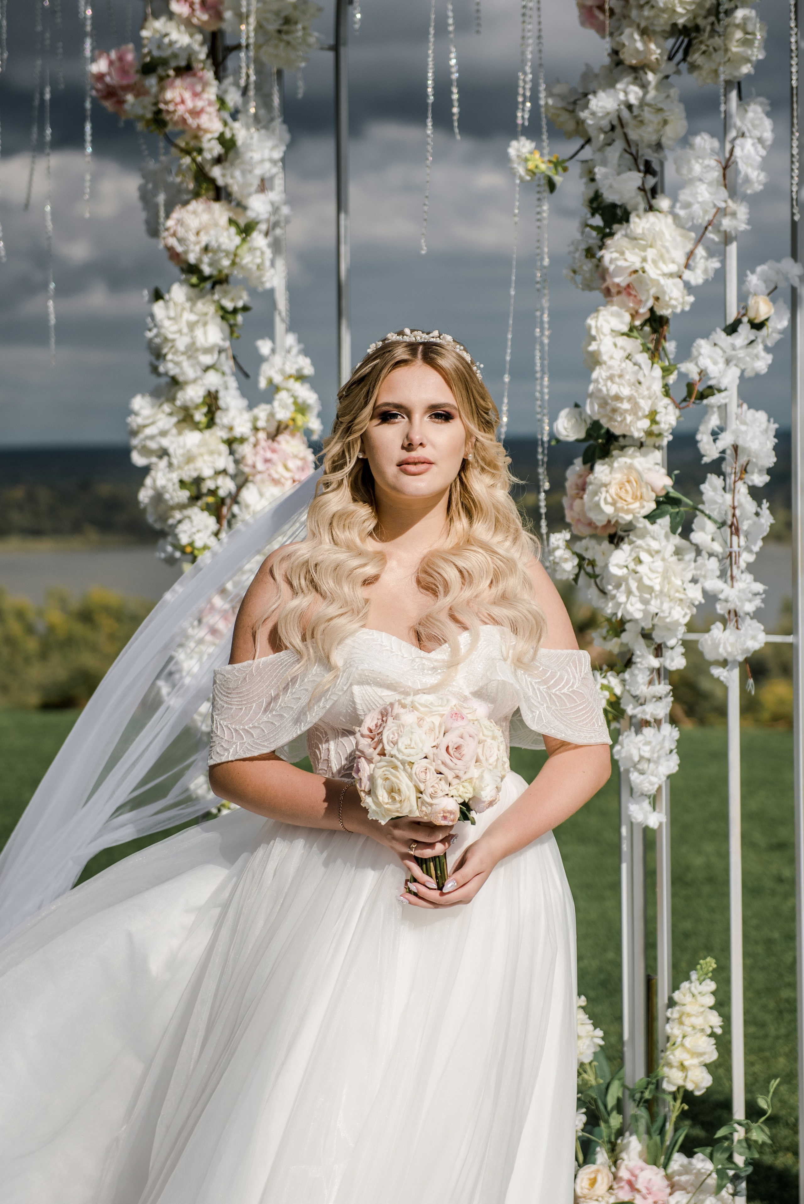 Шикарная свадьба в обрыве. Свадебный организатор Марина Корсакова, Барнаул, Бийск, Алтайский край, Горный Алтай, Новосибирск