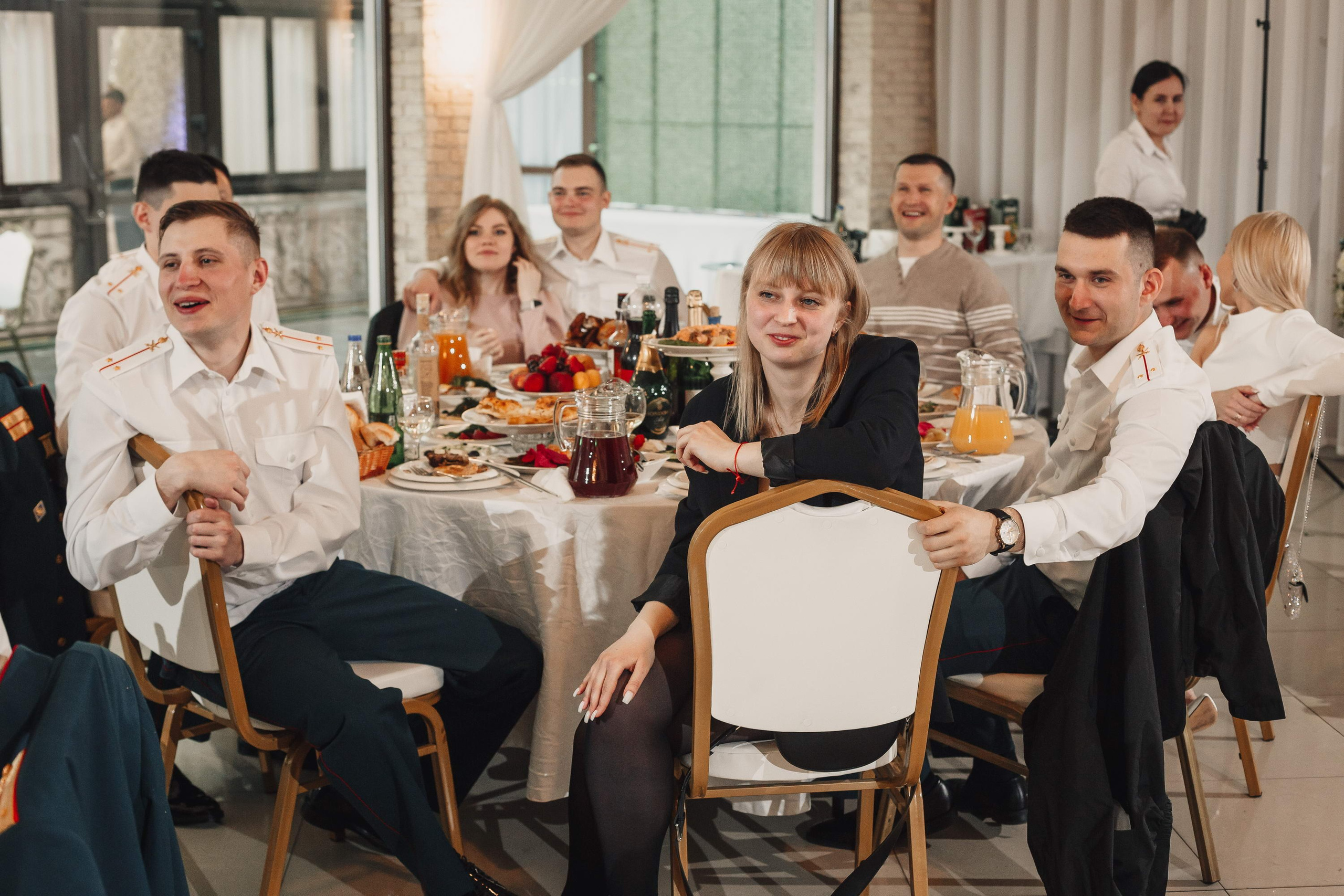 Банкет офицеров выпускников академии связи. Свадебный фотограф Игорь Брундасов 8PHOTO на свадьбу венчание загс СПб