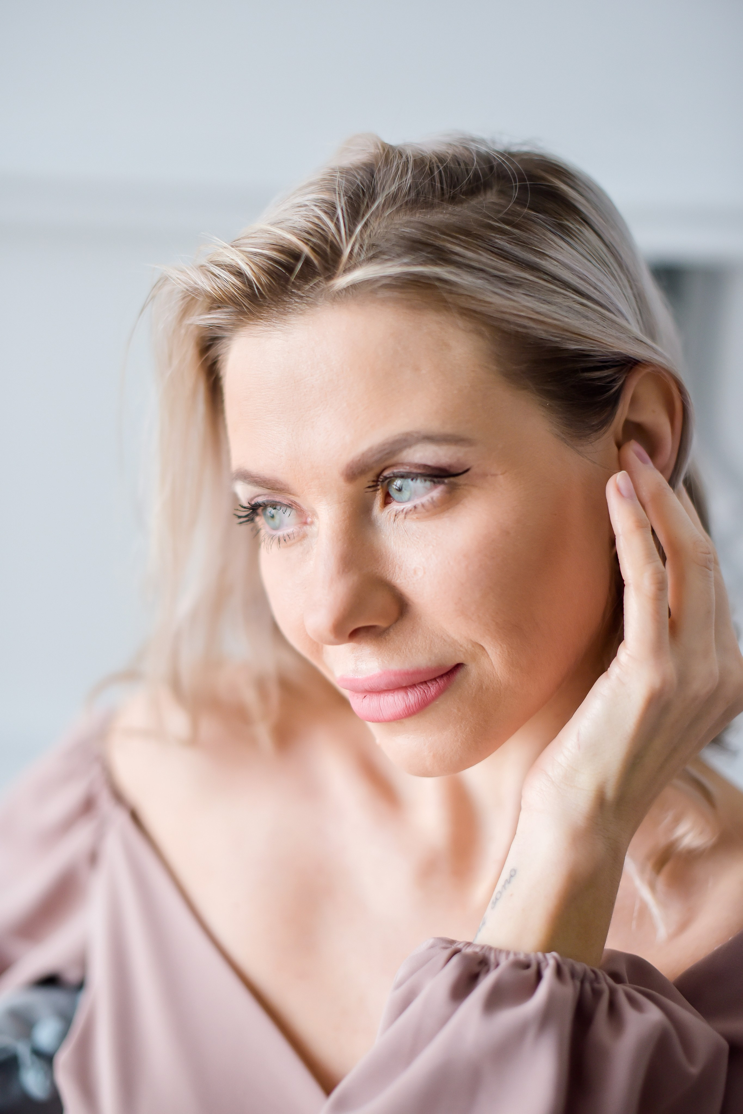 MARINA. Фотограф для бизнесконтента, репортажей и семейного альбома в Москве