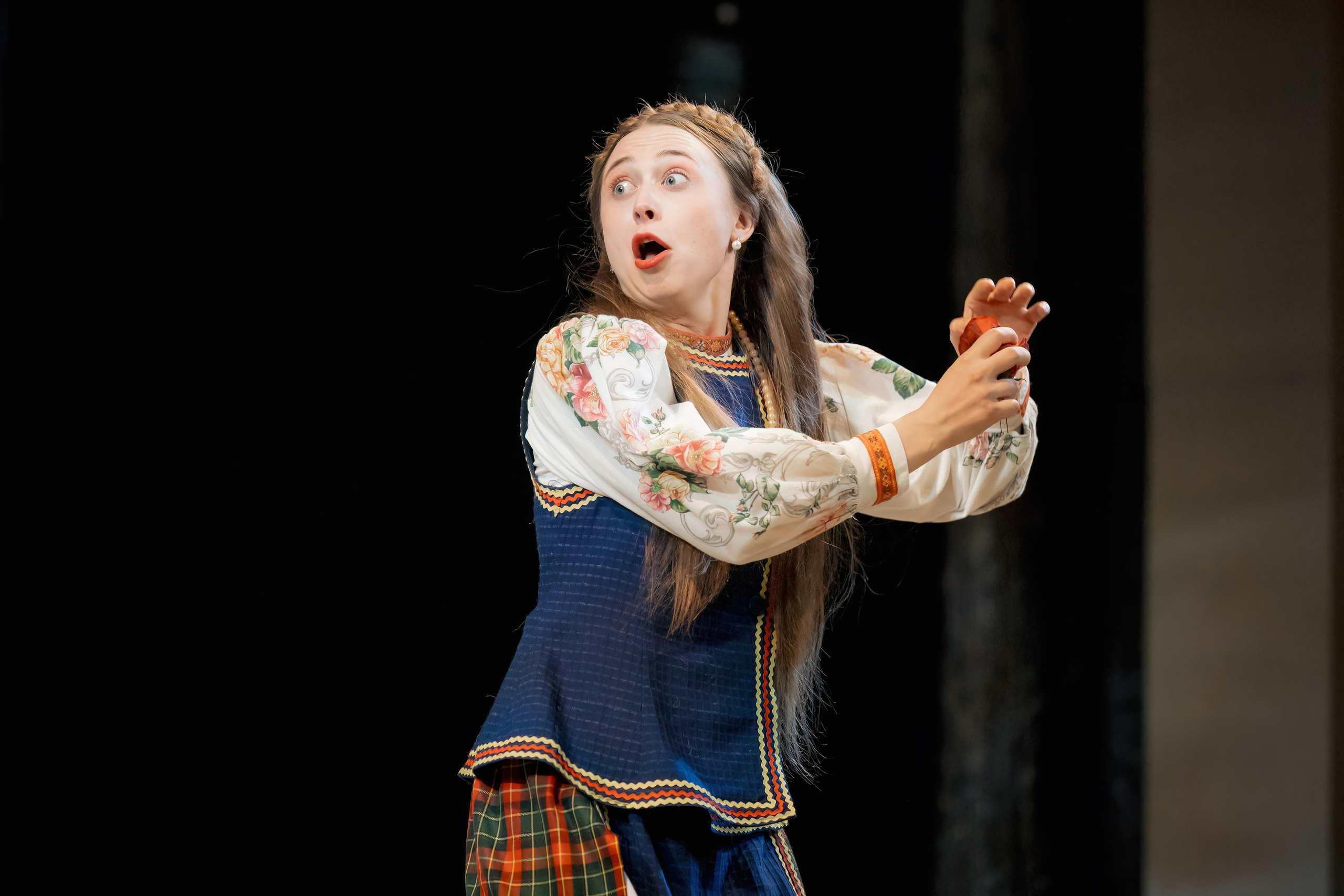 Спектакль «Ночь перед рождеством». Марк Шишкин — репортажный фотограф в Воронеже и России