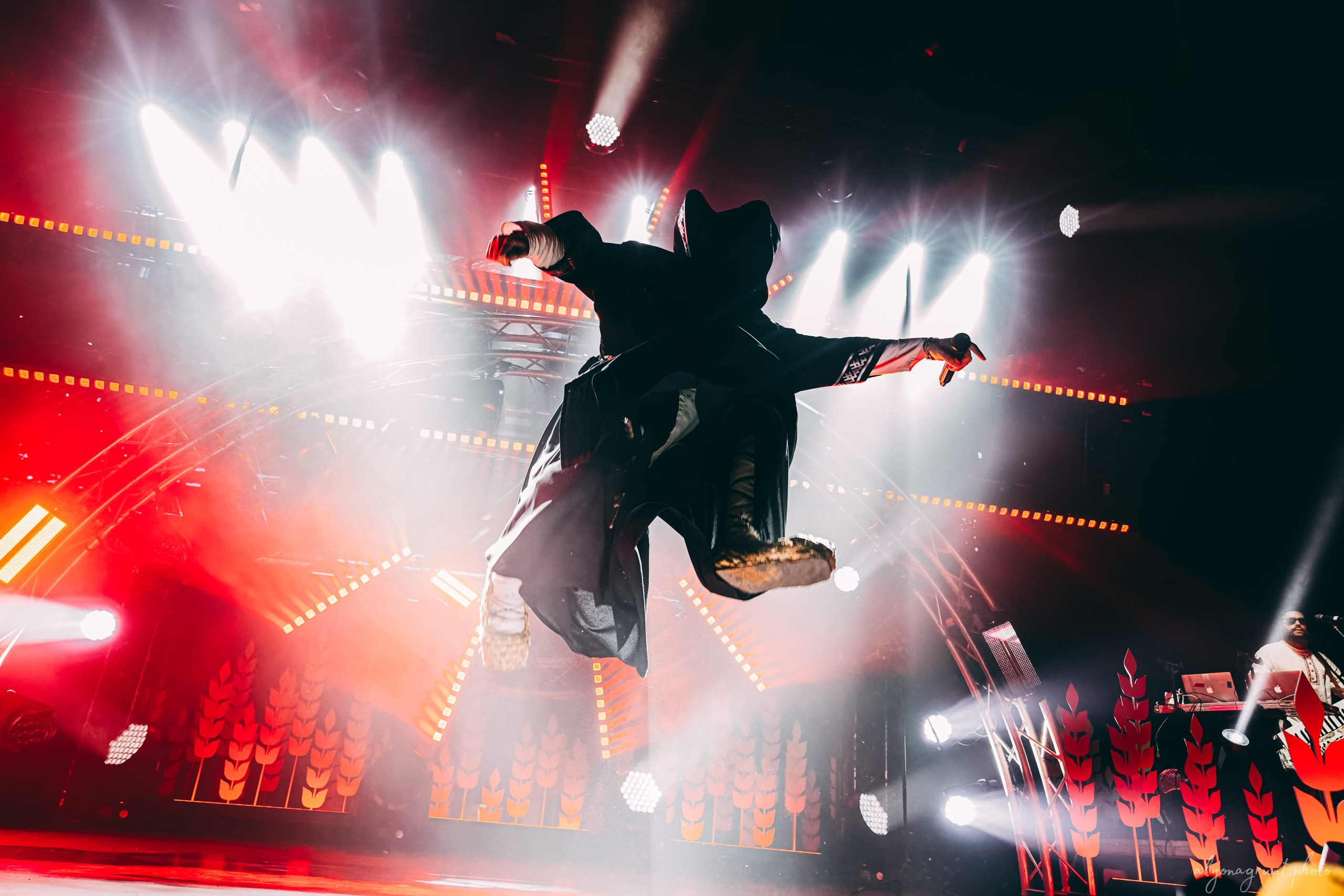 Концерт группы Нейромонах Феофан, фоторепортаж СПб, BASE SPB, 11.04.2025. Алена Адрианова: фотограф в Санкт-Петербурге