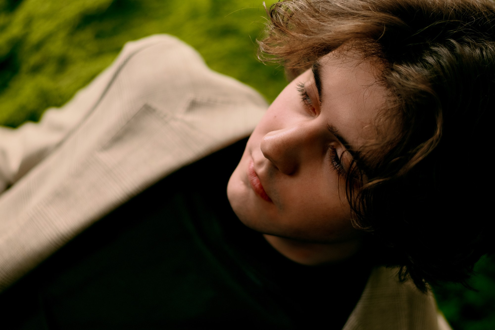 Инверсия снов | Мужской портрет в Тюмени | Фотограф Дарья Мустафина. Портретный фотограф Тюмень Дарья Мустафина