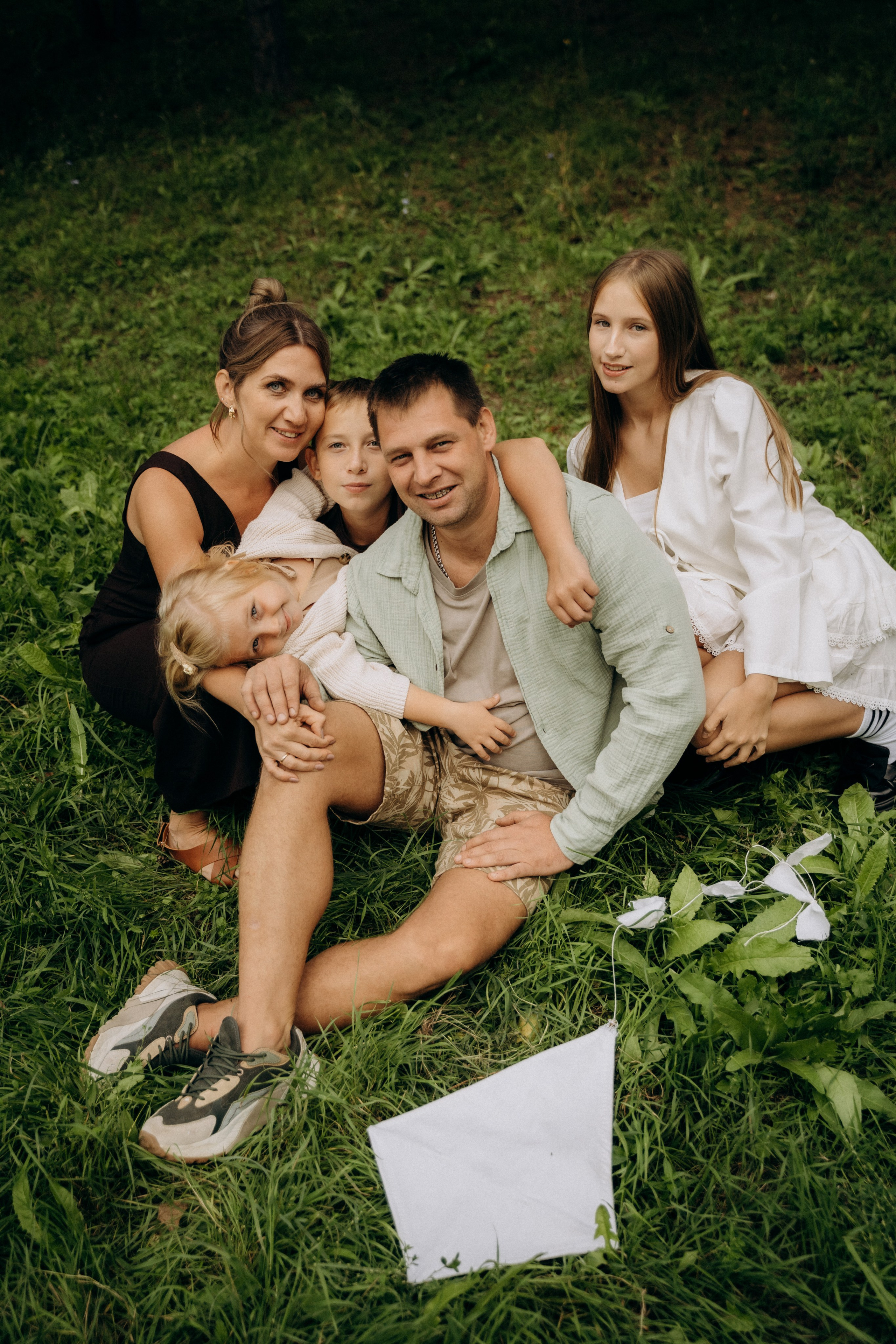 Семья в Березовой роще. Фотограф в городе Бирск Самойлова Екатерина
