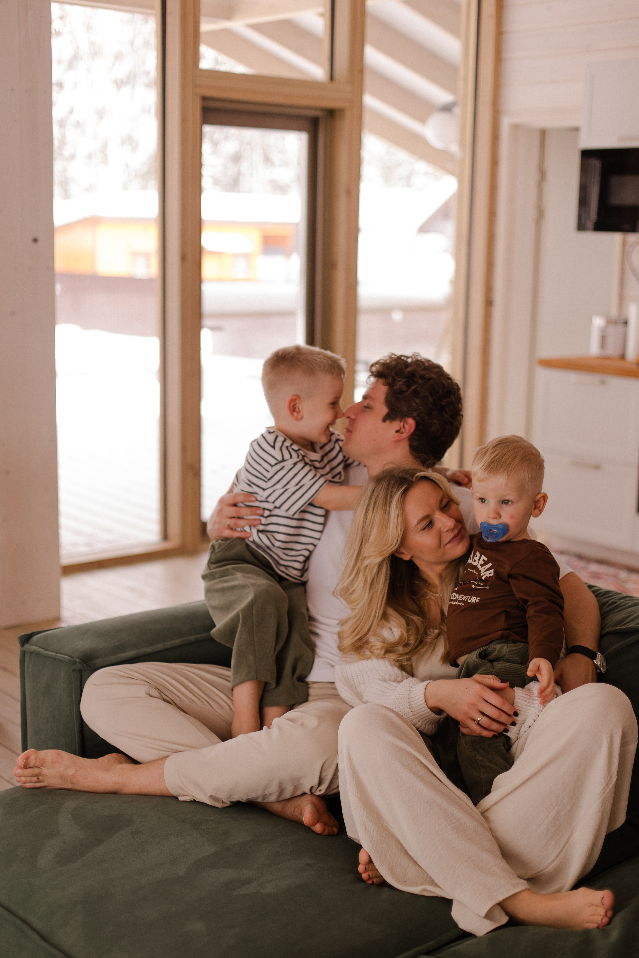 Акрам Ульяна и мальчишки. Фотграф в Москве Кузьмина Мария