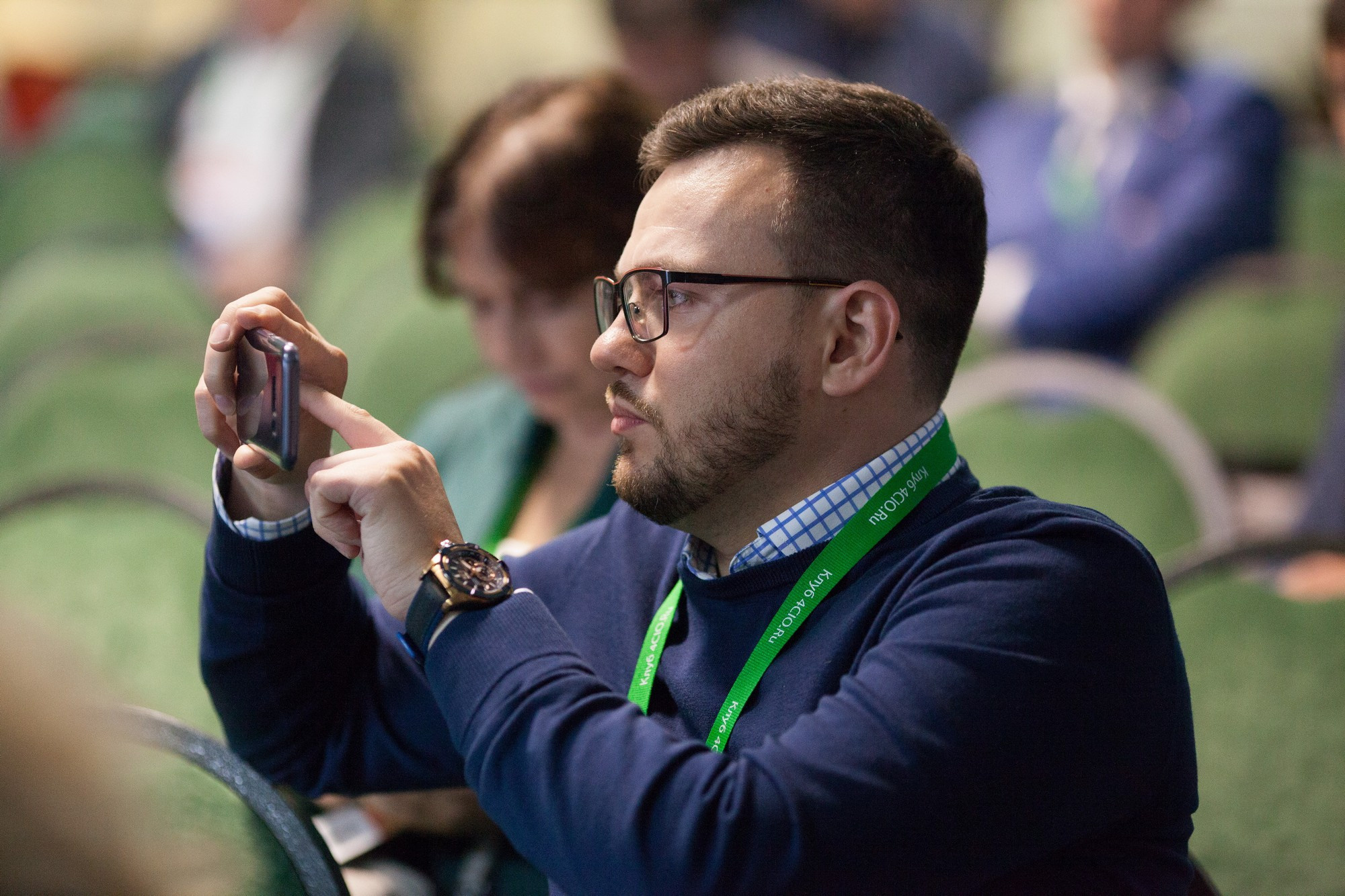 Настоящие эмоции без статичных поз. Фотограф на мероприятия — конференции, выставки, юбилеи, корпоративы