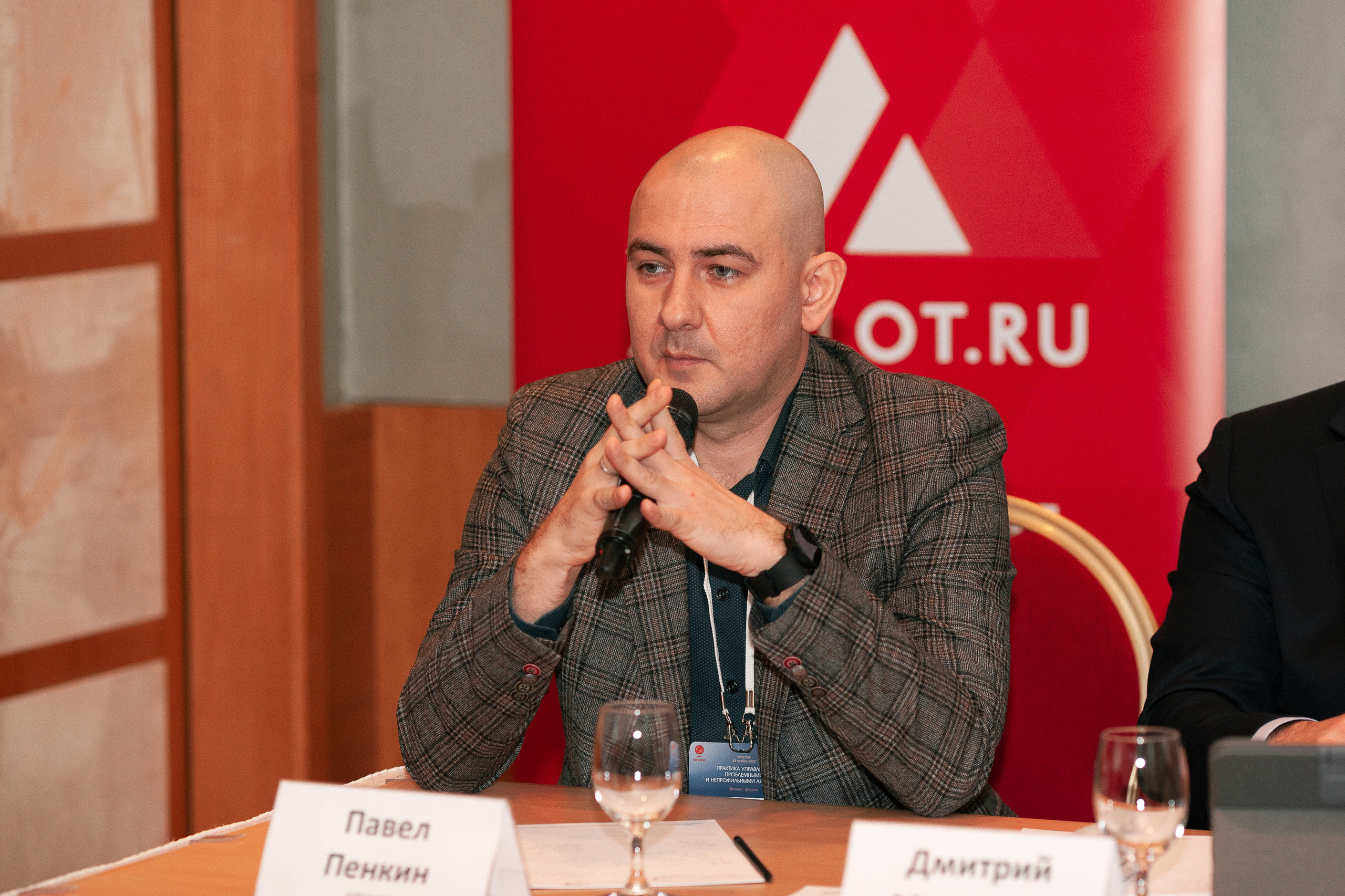 Настоящие эмоции без статичных поз. Фотограф на мероприятия — конференции, выставки, юбилеи, корпоративы