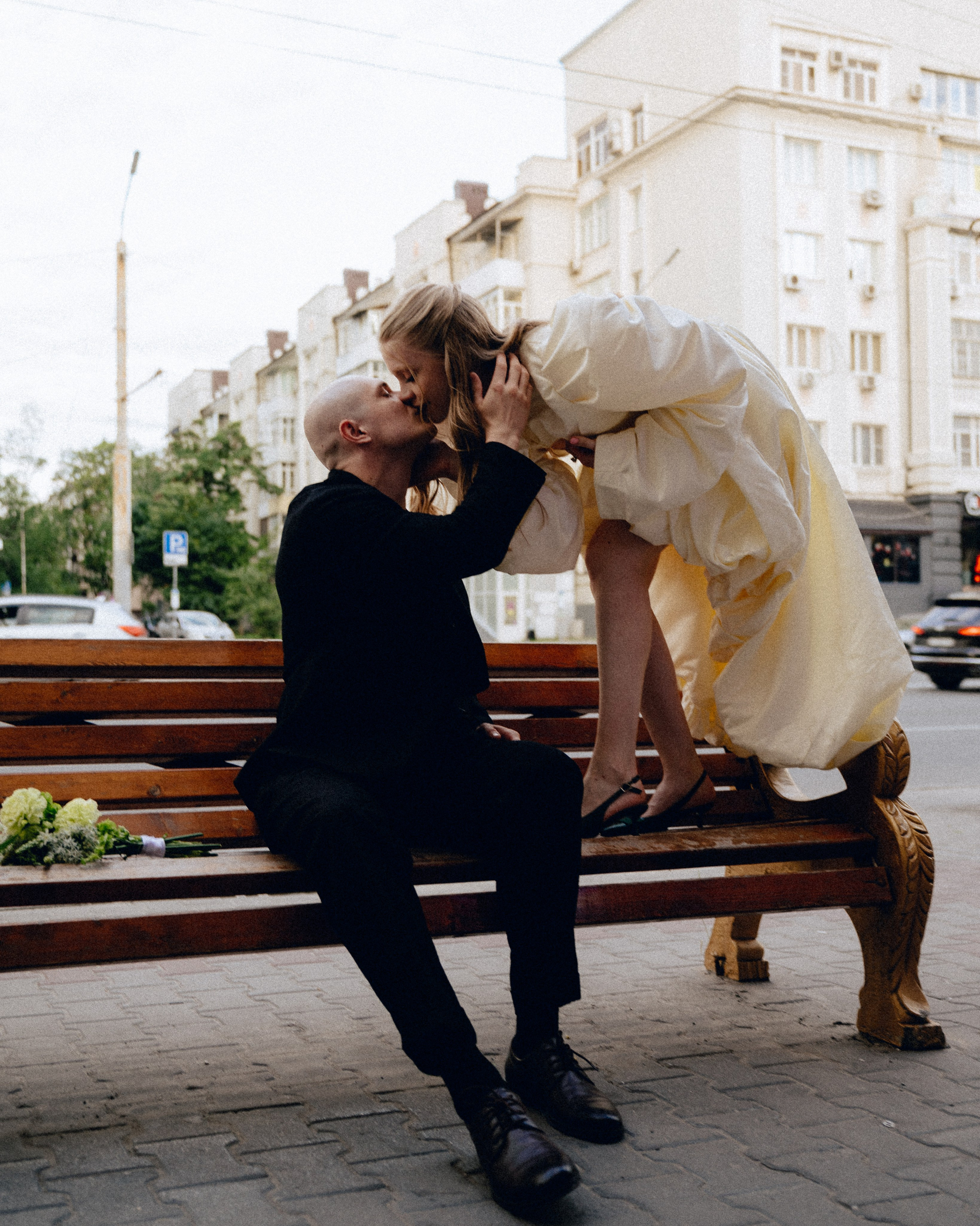 Свадебная прогулка с Питерским вайбом. Фотограф Алена Банько