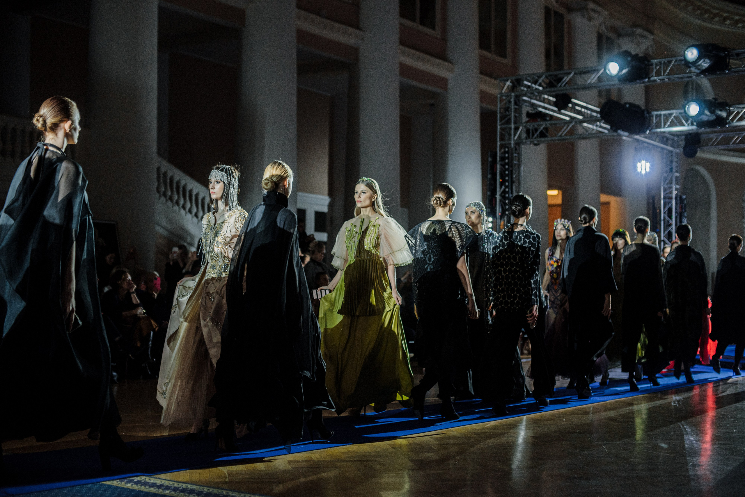 Форум «Содружество моды» // Осень 2023. Фотограф Элина Брусенцева