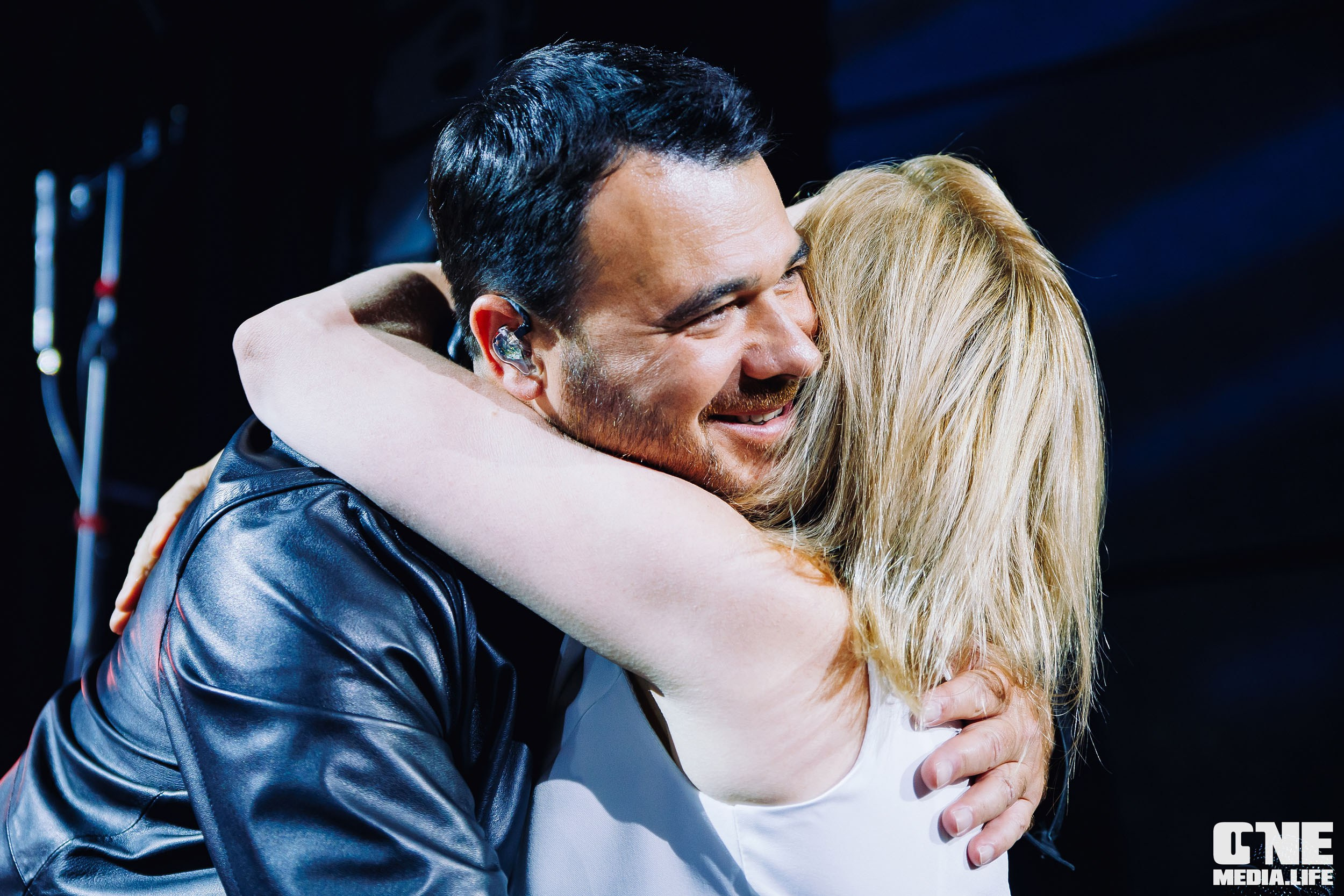 Фоторепортаж с концерта Эмина в Янтарь Холле. One Media Life: фоторепортажи, фотоотчеты с мероприятий и заведений